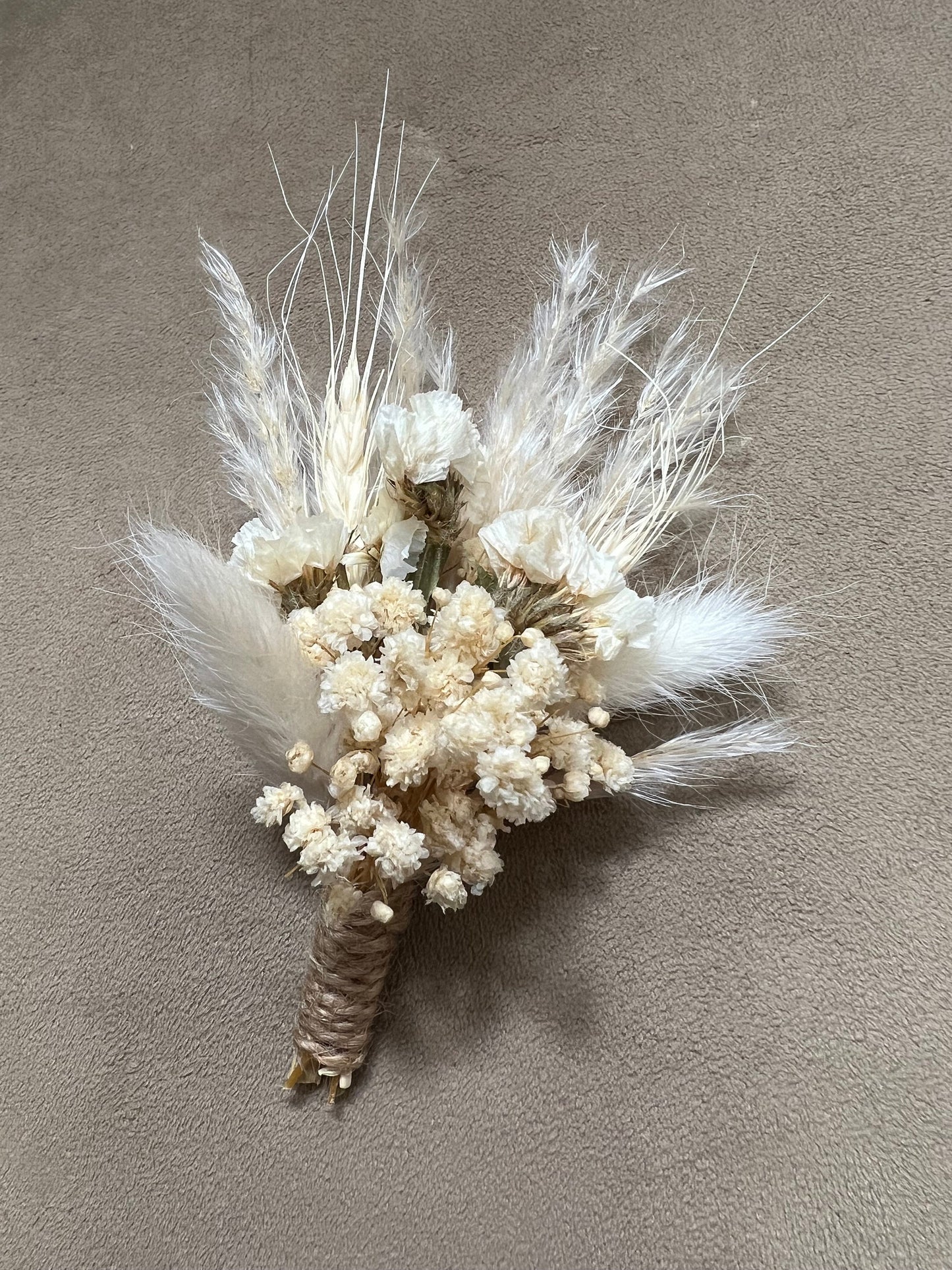 Wedding Boutonnière Boho White Wedding Ivory Groom Boutonniere Groomsmen Decor Bridal Hydrangea Dried Eucalyptus Baby Breath Pampas Grass