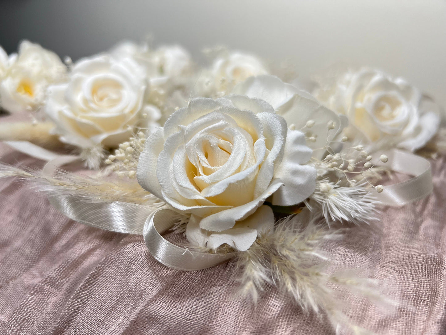 Wedding Corsage White Boho Wedding Wrist Corsage Bridesmaids Decor Corsage Ivory Corsage Prom Artificial Flowers Baby Breath