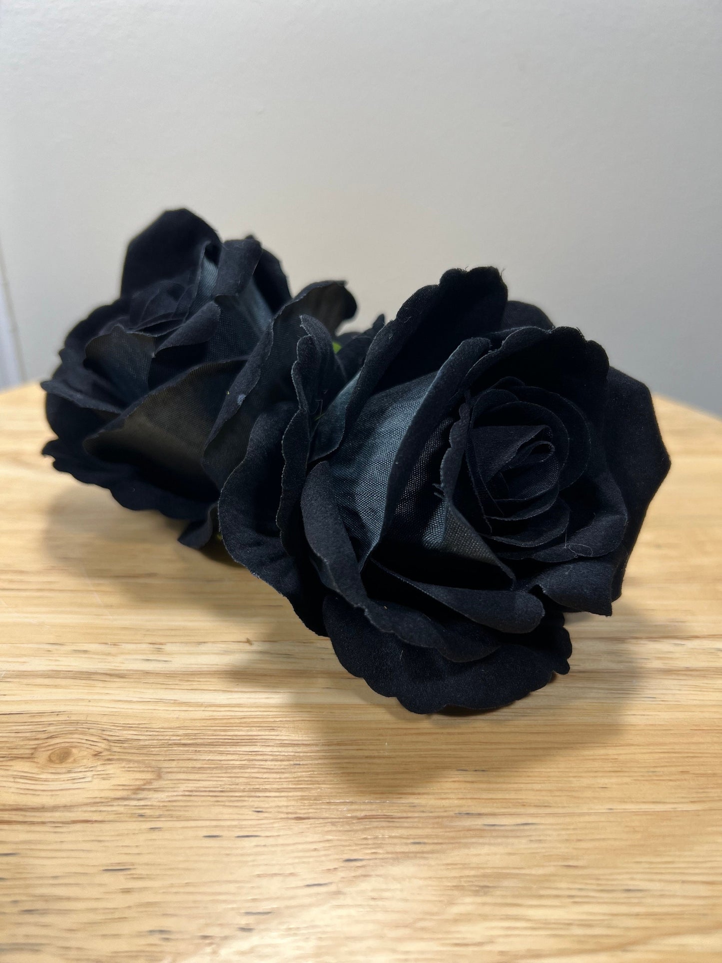 Black Artificial Flowers Head Rose Black High Quality Wedding Fake Roses Home Decor Silk Bridal Accessories Decorative DIY Supplies