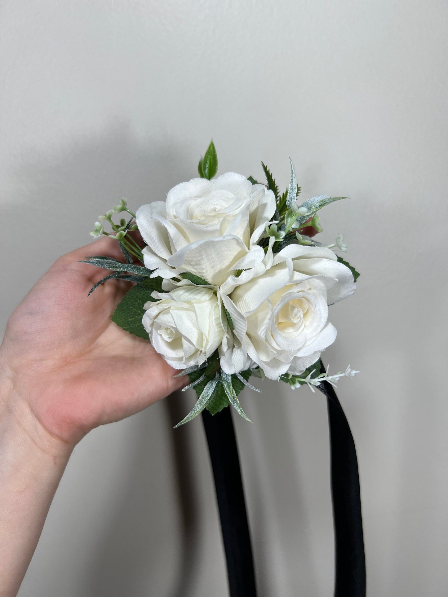 White Corsage Wedding Wrist Corsage Bridesmaids Corsage Ivory Mom Corsage Prom Artificial Flowers White Corsage Baby Breath