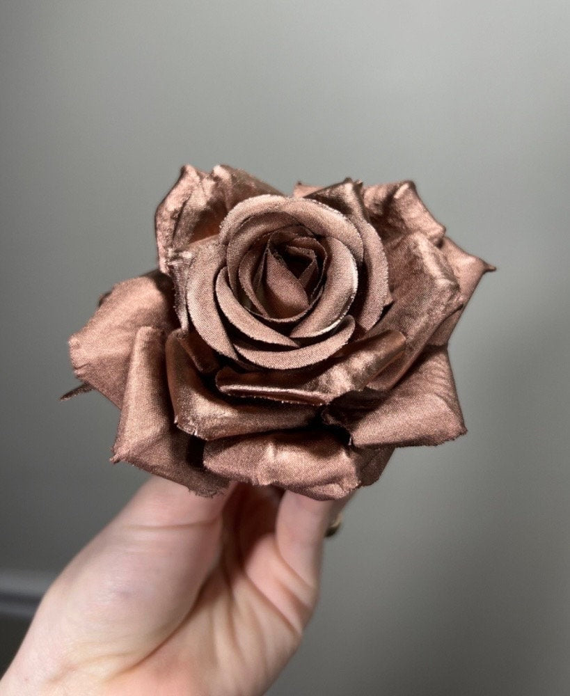 Rose Gold Artificial Flowers Head Rose Rose Gold High Quality Wedding Fake Roses Home Decor Silk Bridal Accessories Decorative