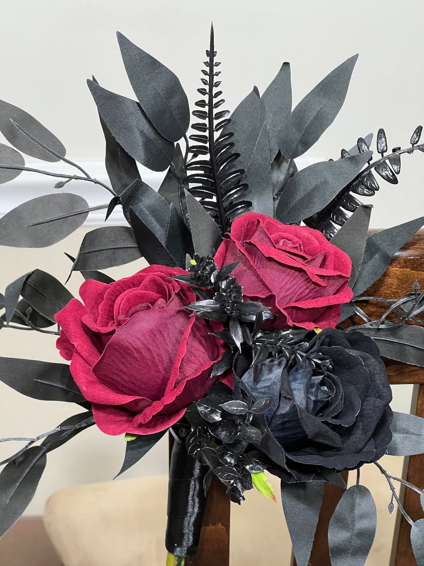 Black Pew Decor Wedding Burgundy Aisle Flowers Black Aisle Arrangement Wedding Chair Decor Ceremony Decoration Gothic Artificial Flower