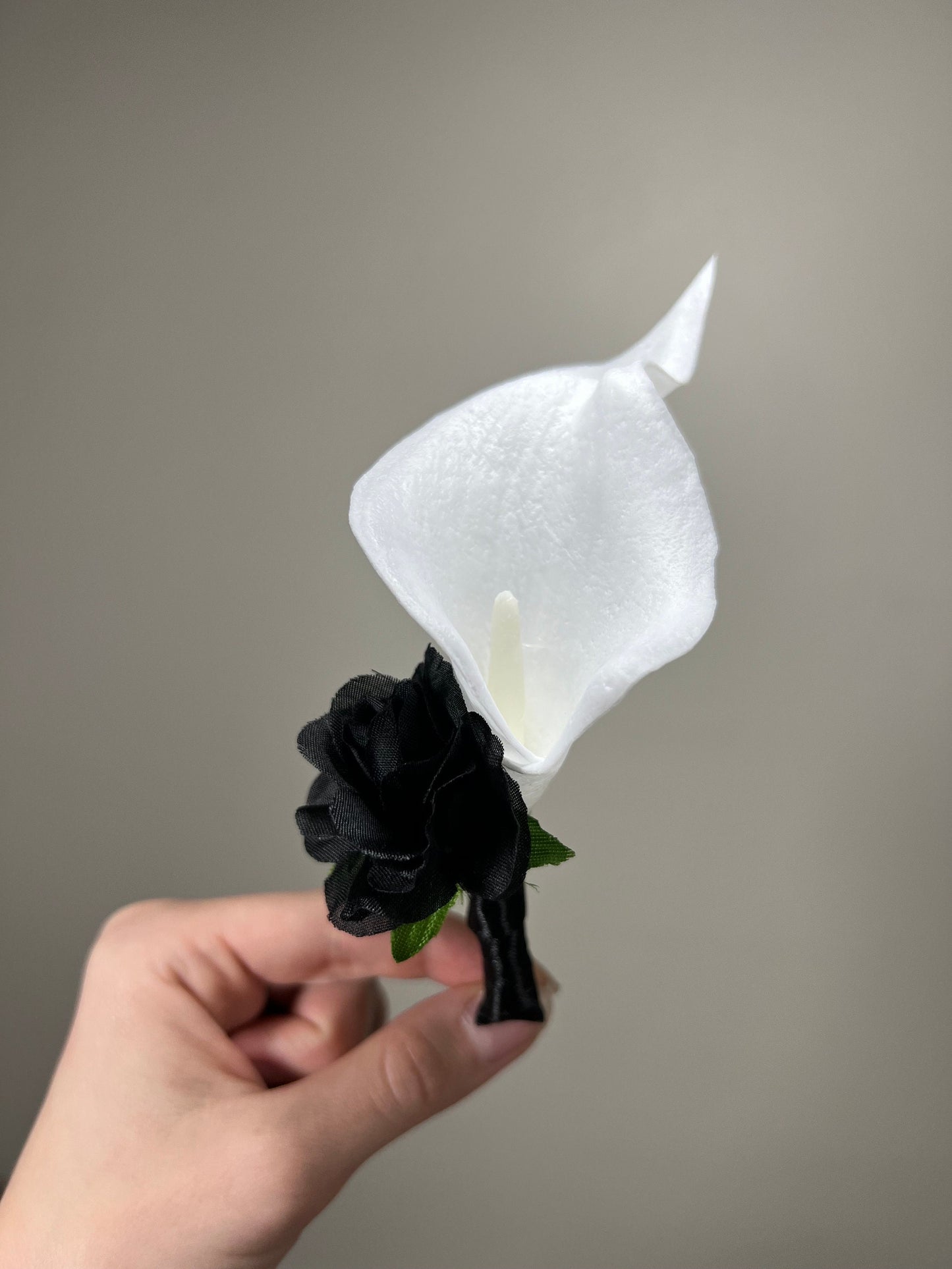 White Boutonniere Calla Wedding Groom Black and White Boutonnières Black Groomsmen Calla Lily Artificial Flowers Boutonnière White