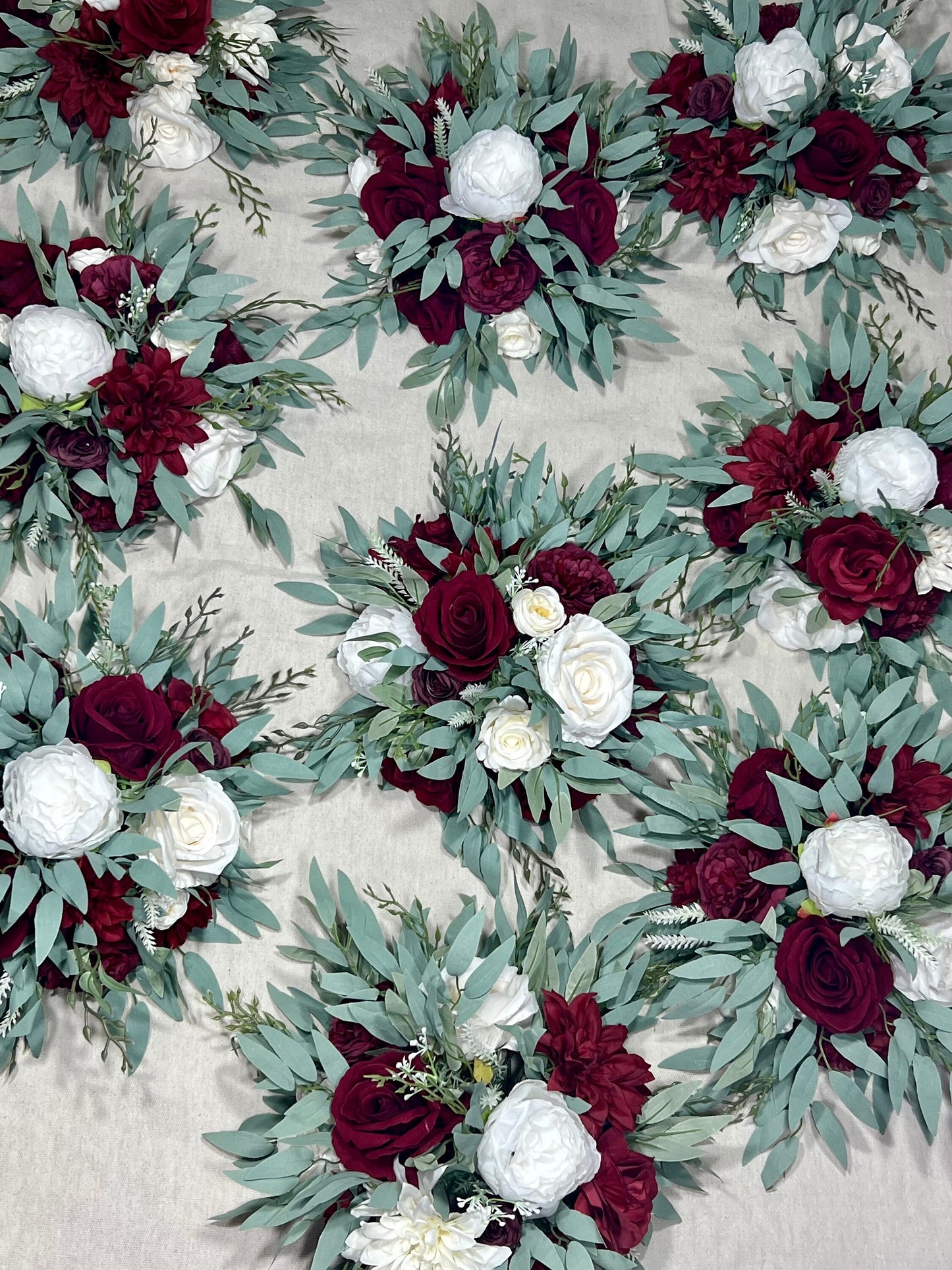 White Burgundy Centerpiece Wedding Ivory Wine Red Table Flower Ball Decoration Eucalyptus Table Centerpiece Barrel Whiskey Winter Maroon