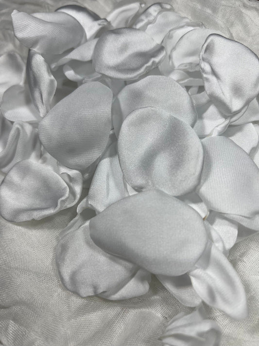 White Petals Wedding Decor Flower Girl Petals White Wedding Aisle Decor Flower Petals White Ceremony Decor Bridal Shower Confetti