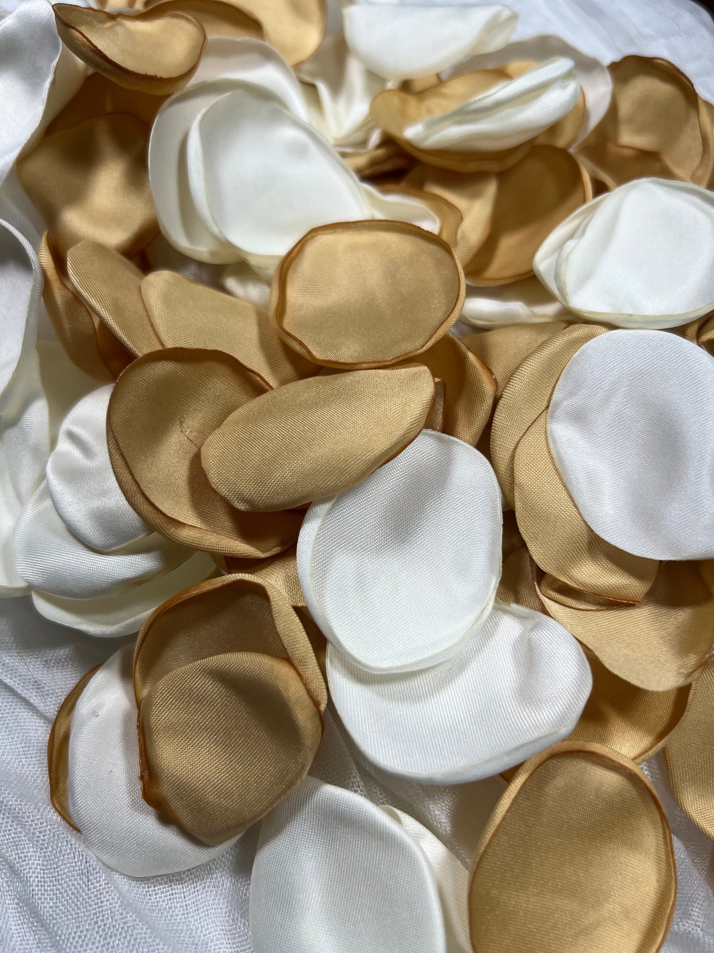 Gold And White Petals Wedding Decor Flower Girl Petals White Gold Wedding Aisle Decor Flower Petals Gold White Confetti Bridal Shower Petals