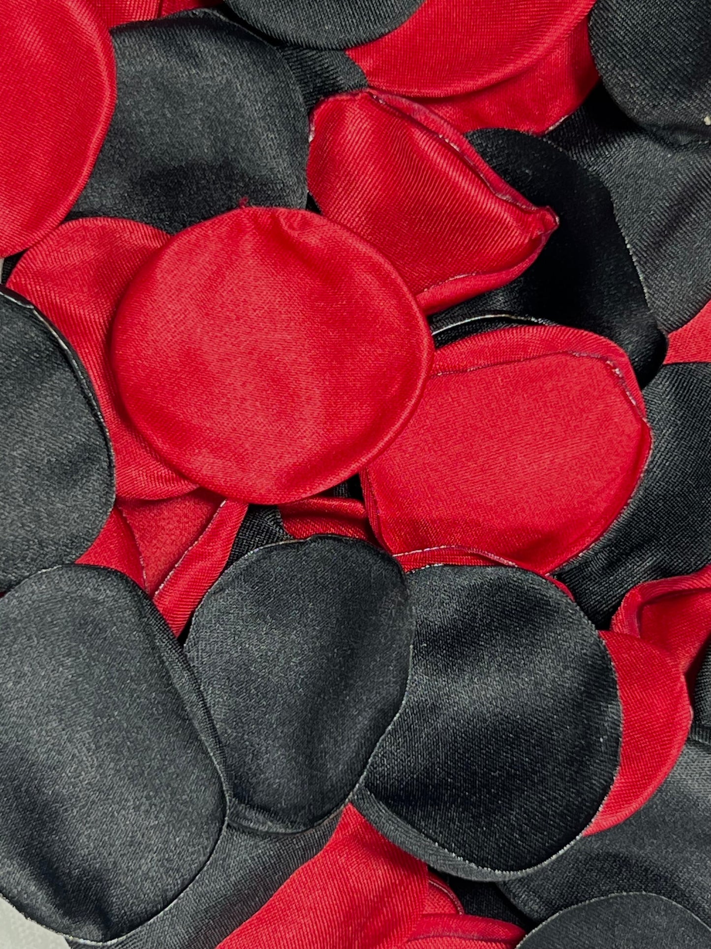 Black Red Petals Wedding Decor Flower Girl Petals Black Wedding Aisle Decor Flower Petals Black Ceremony Decor Red Confetti