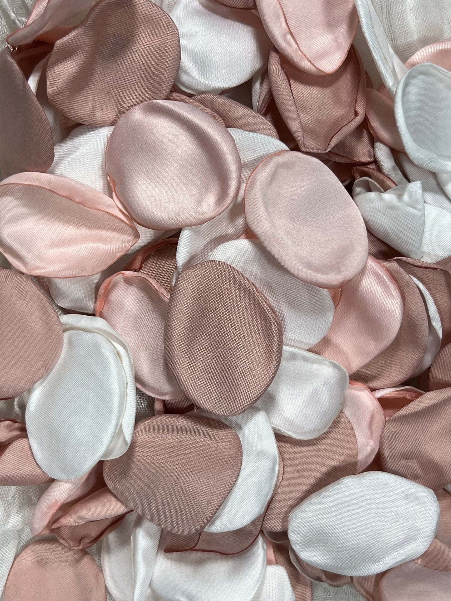 White Blush Petals Wedding Decor Flower Girl Petals Dusty Rosy Aisle Decor Flower Pink Petals Tan Ceremony Decor Champagne Confetti