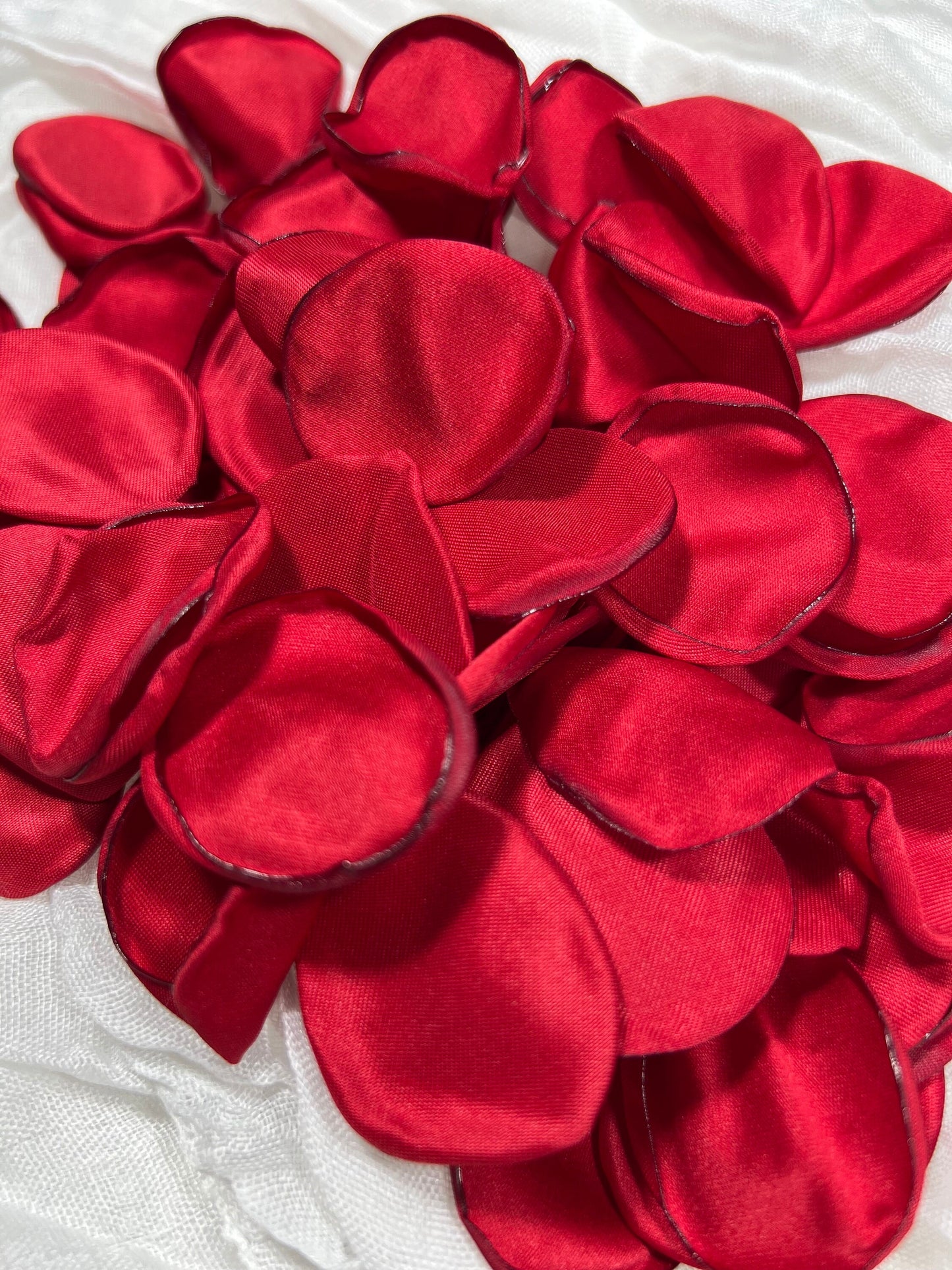 Red Petals Wedding Decor Flower Girl Petals Red Wedding Aisle Decor Flower Petals Dark Red Ceremony Decor Bridal Shower Confetti