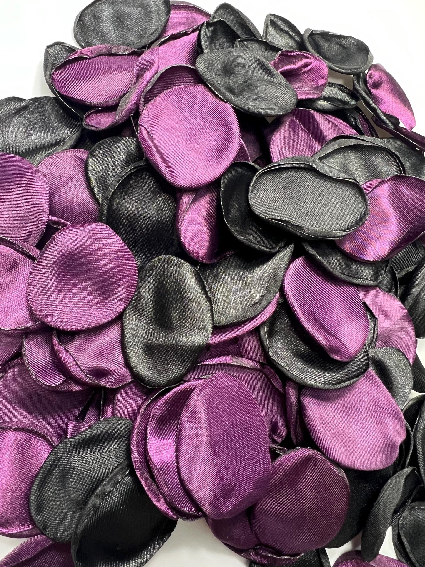 Black Purple Petals Wedding Decor Flower Girl Petals Black Wedding Aisle Decor Flower Petals Black Purple Dark Ceremony Decor Plum Confetti
