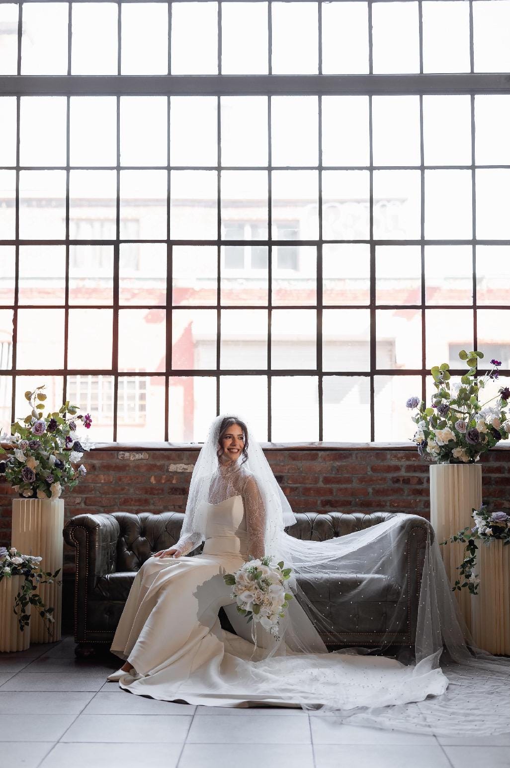 White Cascade Bouquet Bridal Ivory Bouquet Cascading Calla Lily Bouquet Greenery Calla Lily Bridesmaids White Bouquet Artificial Flowers