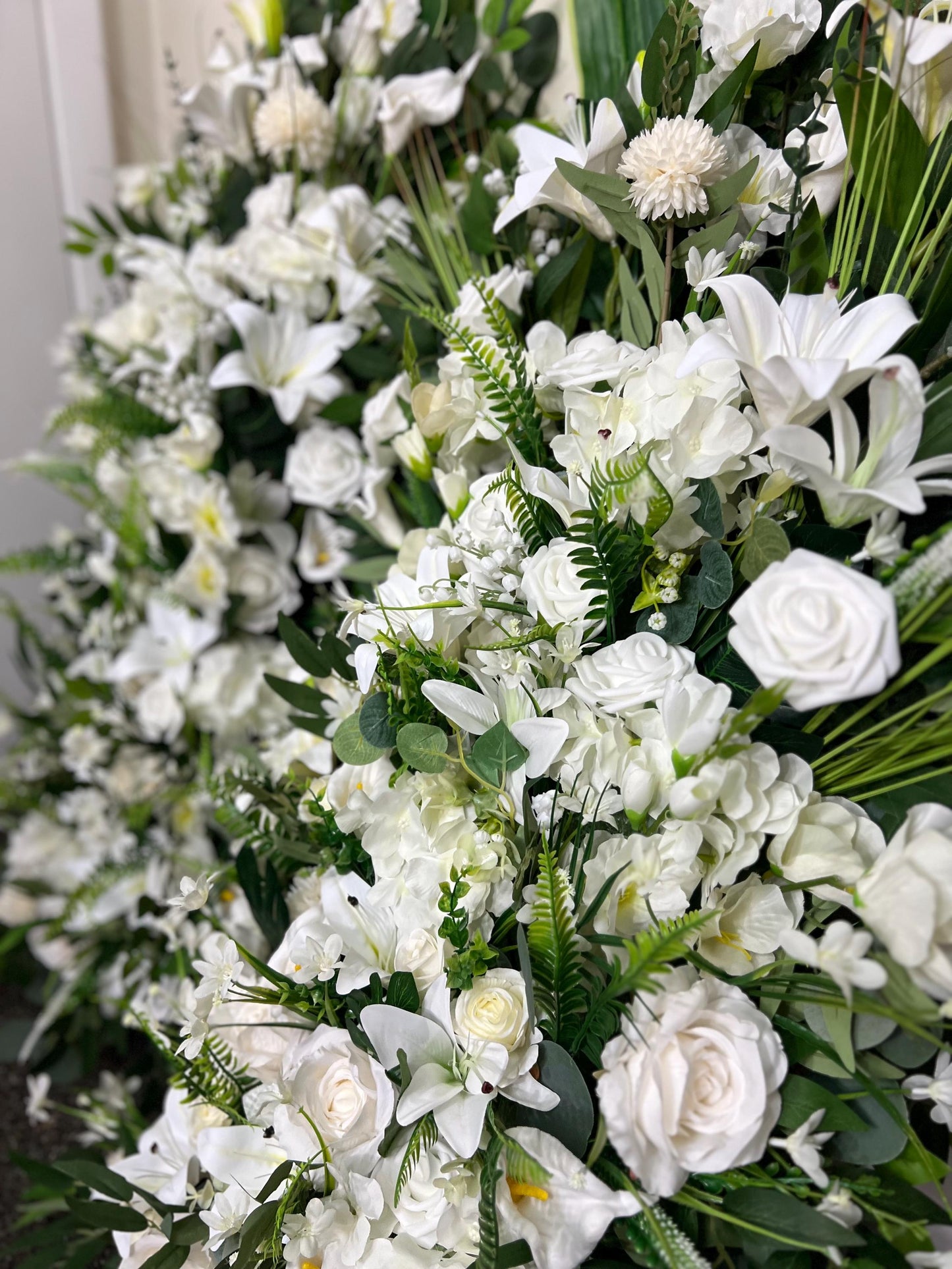 Wedding Aisle Marker Flower Floor Arrangement Whiskey Barrel Décor White Ground Arch White Lilies