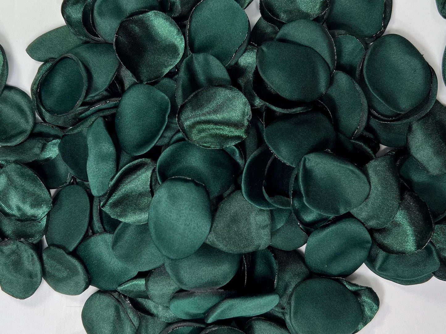 Emerald Green Petals Wedding Decor Flower Girl Petals Dark Green Aisle Flower Petals Peacock Green Forest Decor Bridal Shower Confetti
