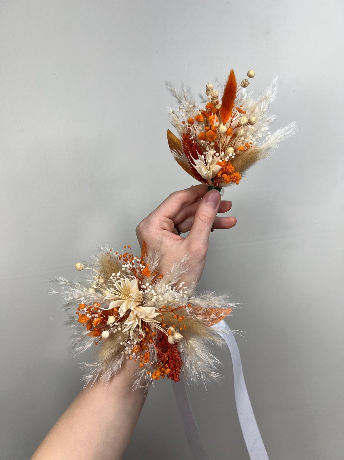 Terracotta Corsage Wedding Burnt Orange Boho Wrist Corsage Bridesmaids Baby Breath Terracotta Mom Corsage Pampas Grass Artificial Flowers