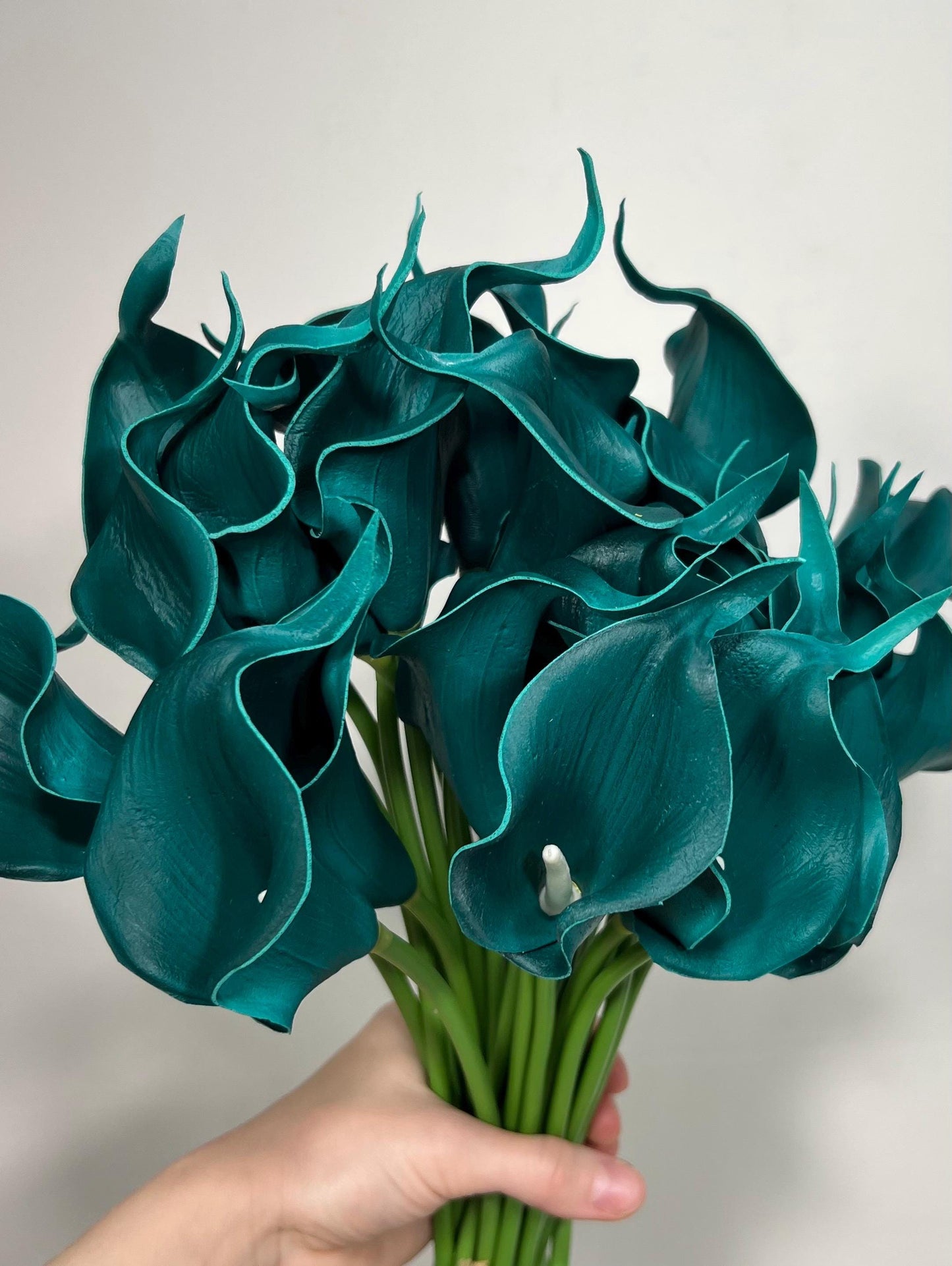 Dark Teal Calla Lily Artiticial Peacock Blue Green Flowers with Stems Calla Lilies Teal Real Touch Wedding Teal Calla Lily Craft Supplies