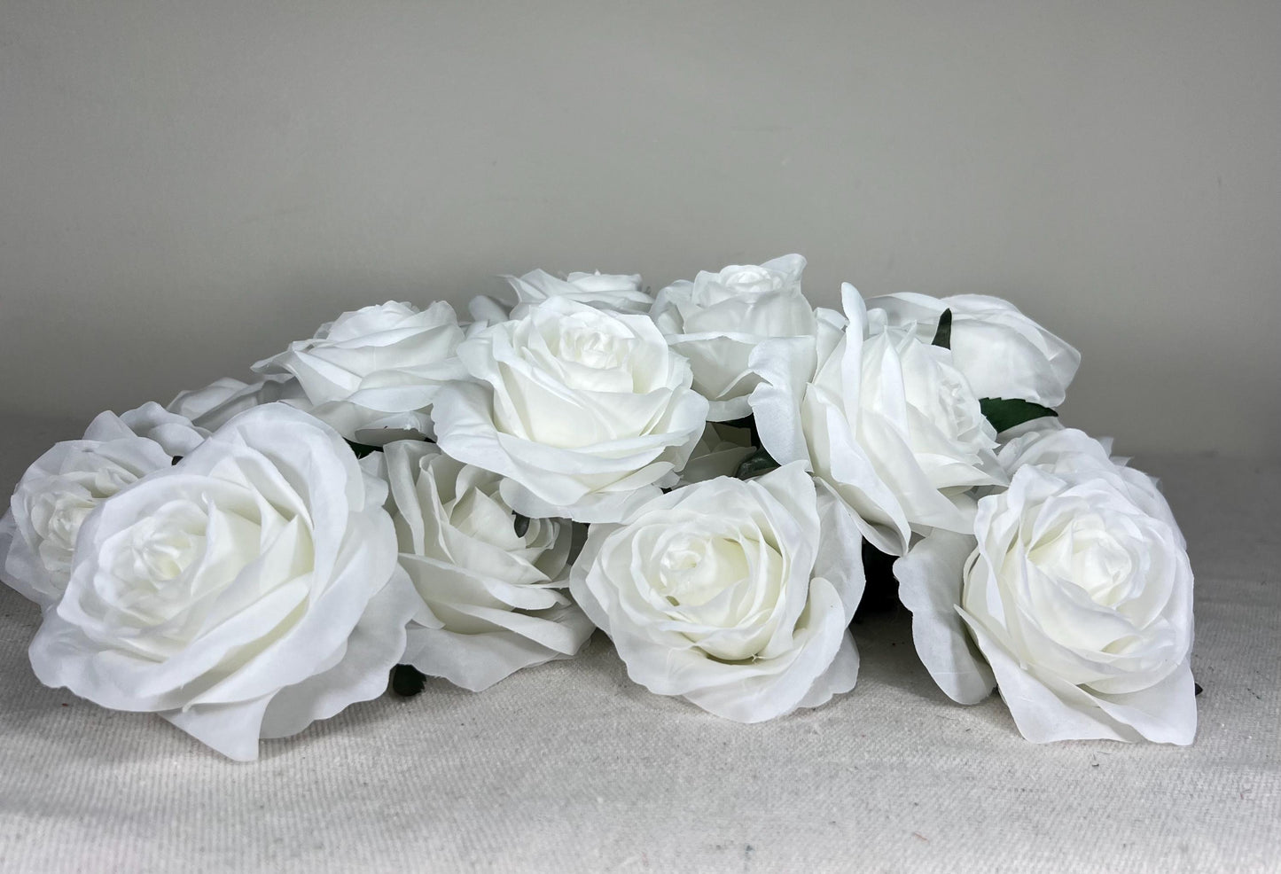 White Rose Flower Heads Wedding White Rose Artificial Snow White Silk Roses White Home Decor Off-White Roses Wedding DIY Craft Supply