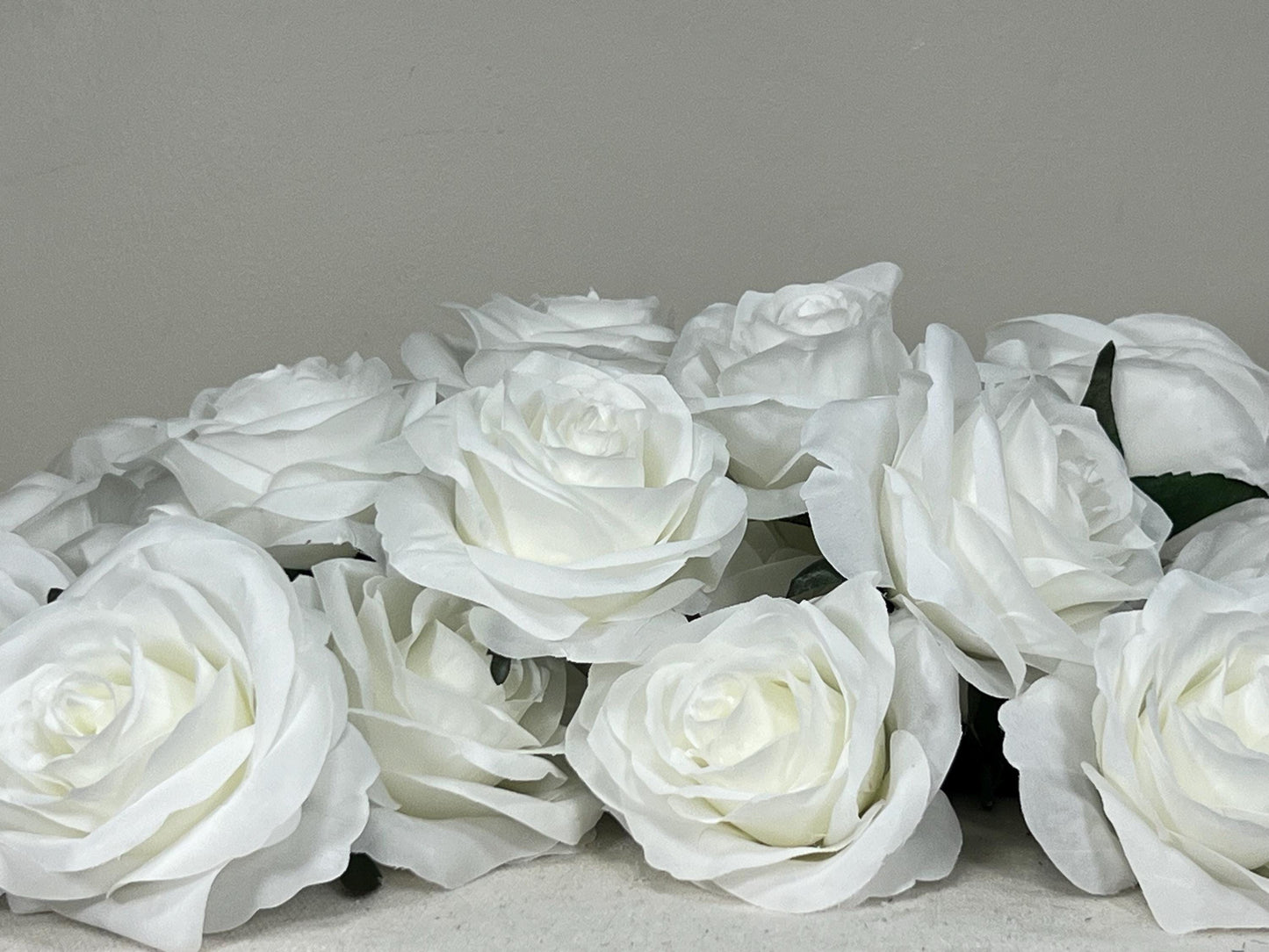 White Rose Flower Heads Wedding White Rose Artificial Snow White Silk Roses White Home Decor Off-White Roses Wedding DIY Craft Supply