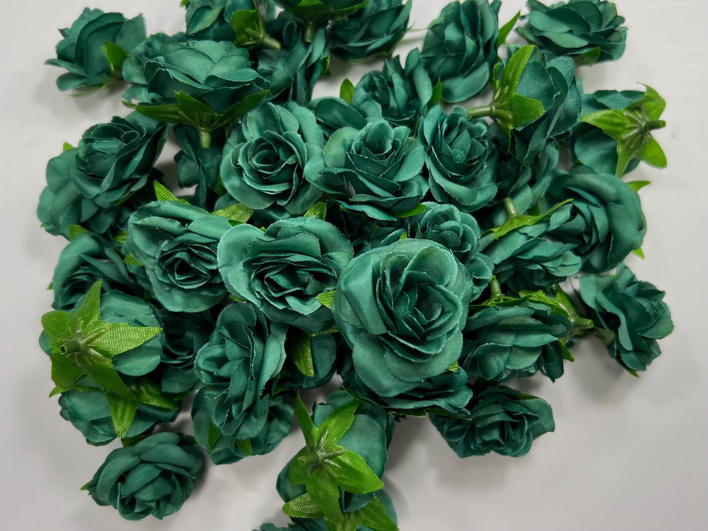 Emerald Green Flower Heads Wedding Decor Forest Green Small Flower Head Wedding DIY Craft Supplies Wedding Green Flower Artificial Heads