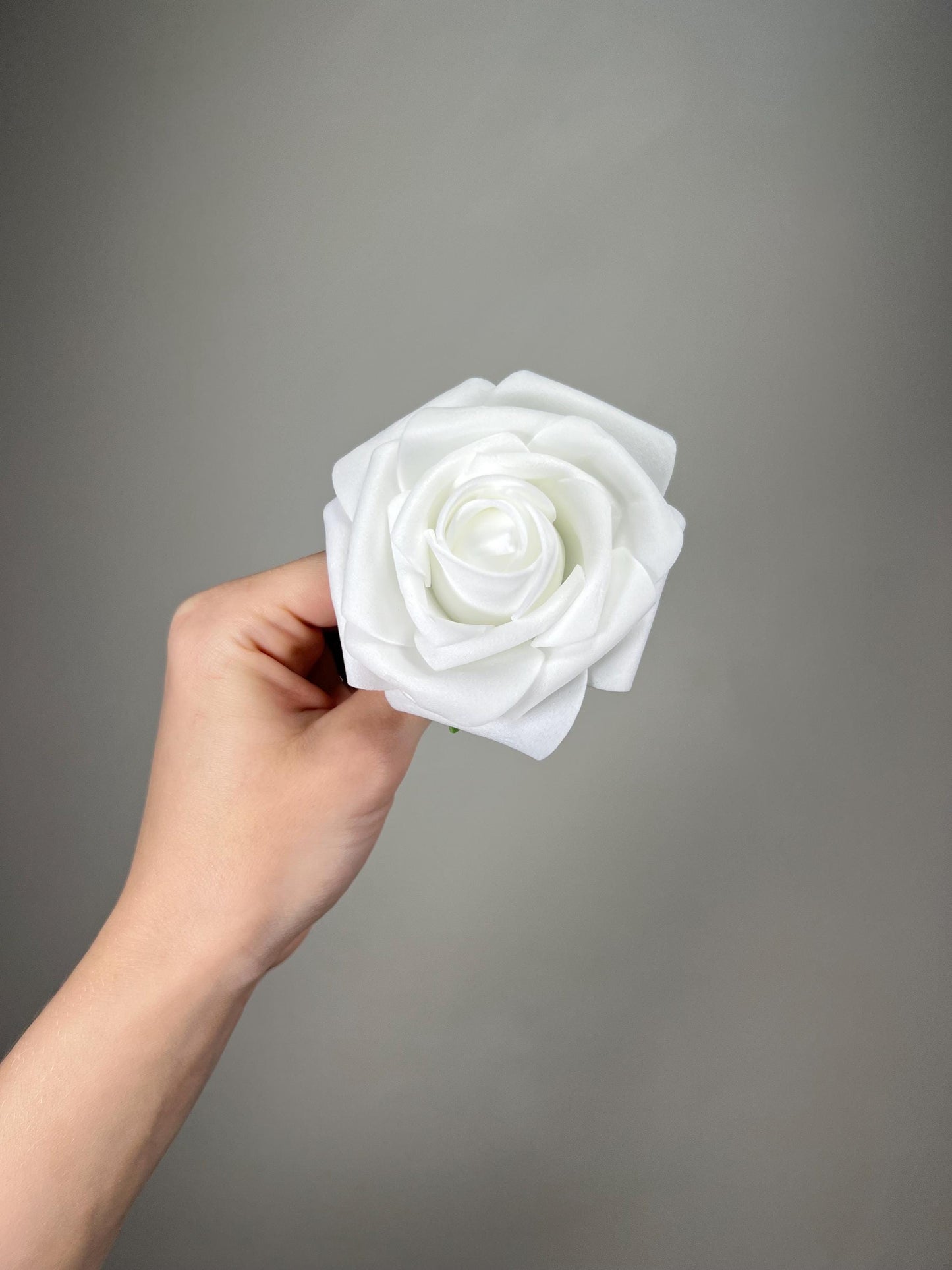 White Flower Artificial Wedding DIY Craft Supplies Pure White Rose Wedding True White Flower Head with Stem Fake Flowers White Rose Heads