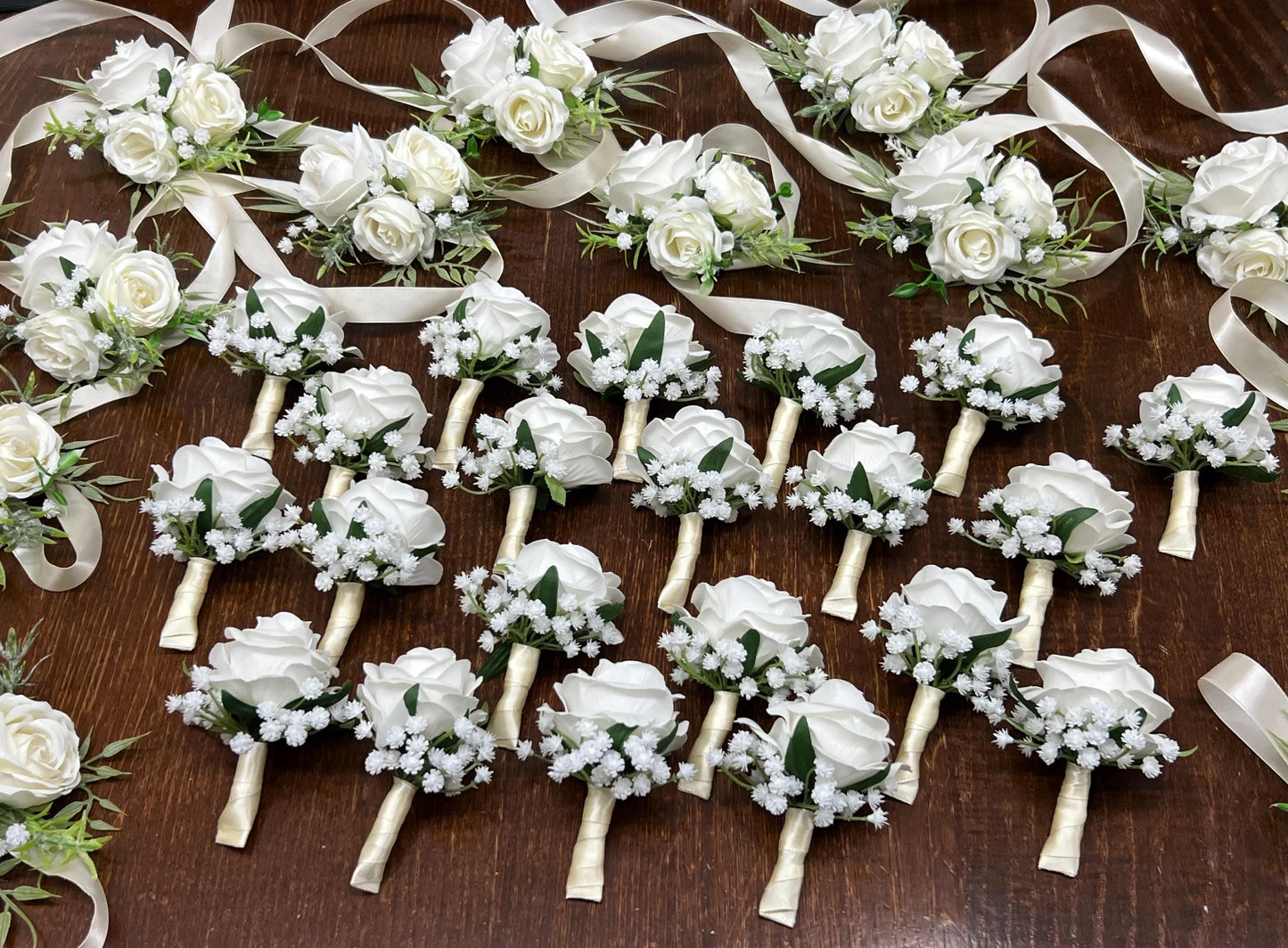 White Wedding Corsage Ivory Classic Wrist Pin-on Bridesmaids Prom Décor Mom Accessories Artificial Flower Baby's Breath DUP
