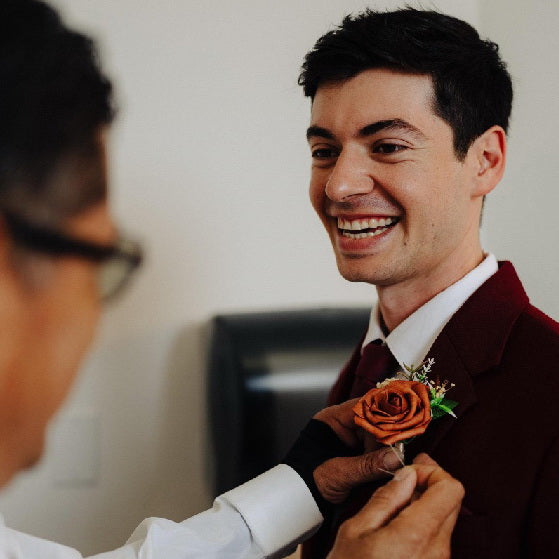 Boutonnieres Pin-On