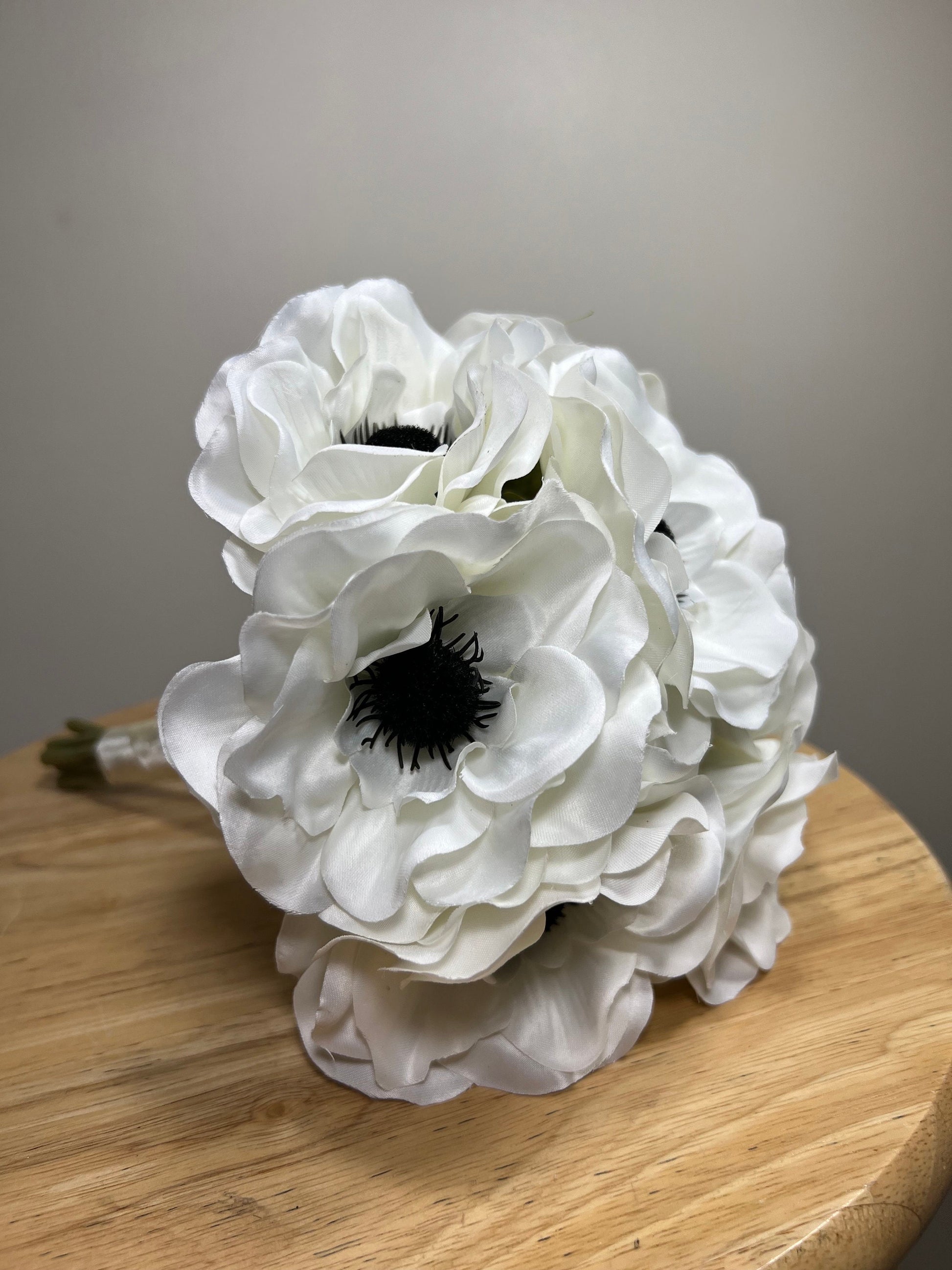 Wedding Bouquet Anemone White Bridal Anemone Classic Wedding Bouquet Ivory Anemone Bridesmaids Decor Anemone Artificial Flower