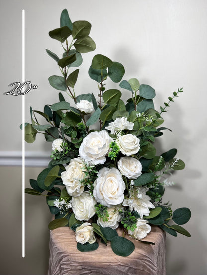 Wedding Aisle Marker Flower Floor Arrangement Whiskey Barrel Décor Black Ground Arch Ivory