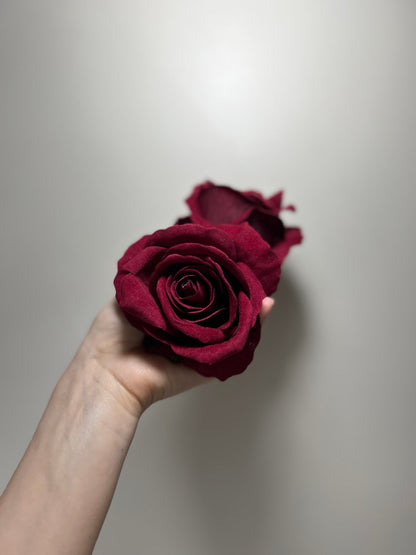 Burgundy Velvet Flowers Head Rose Dark Red Wine High Quality Maroon Red Wedding Artificial Roses Home Décor Silk Decorative DIY Supplies