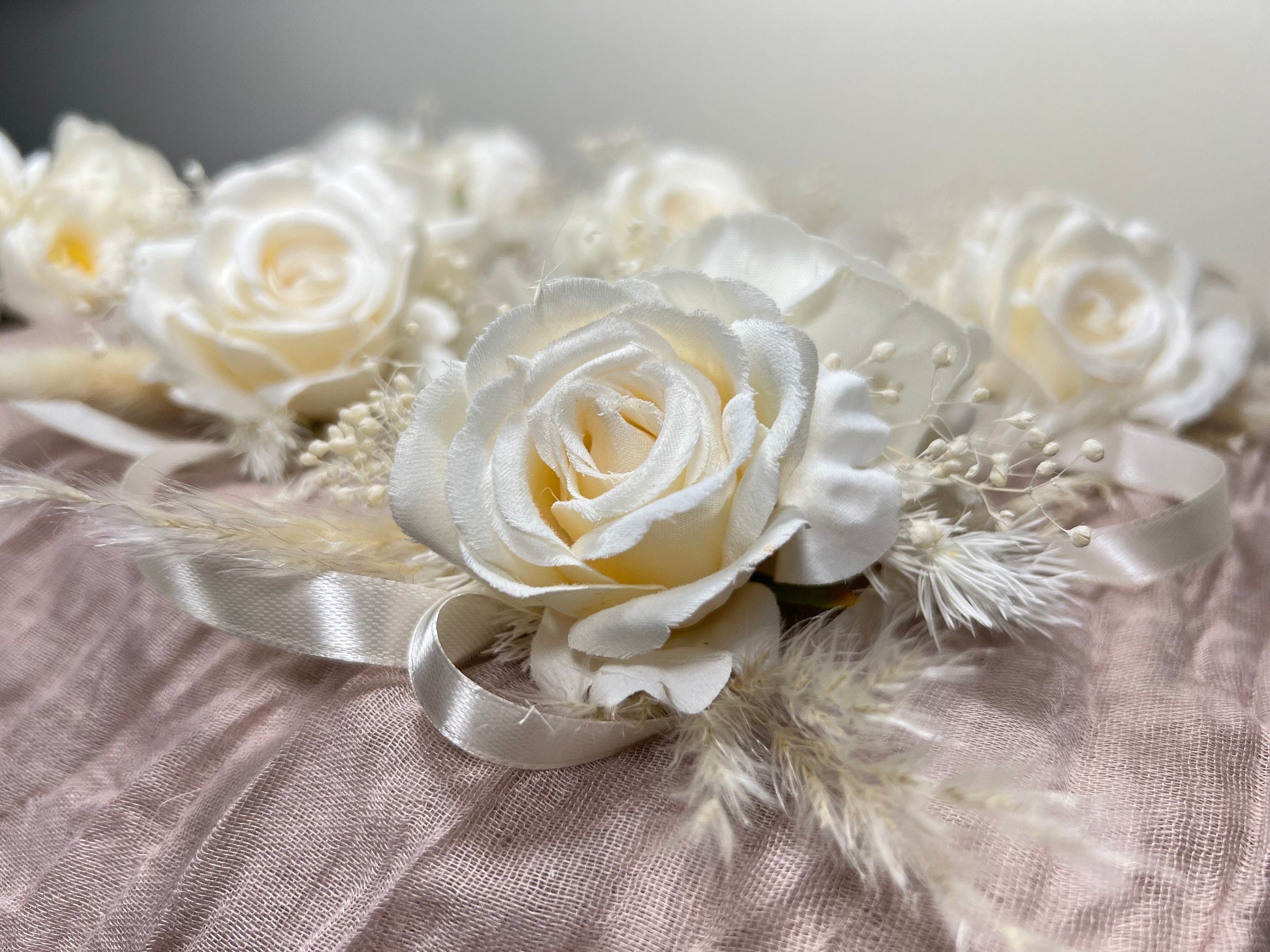 Wedding Corsage White Boho Wedding Wrist Corsage Bridesmaids Decor Corsage Ivory Corsage Prom Artificial Flowers Baby Breath