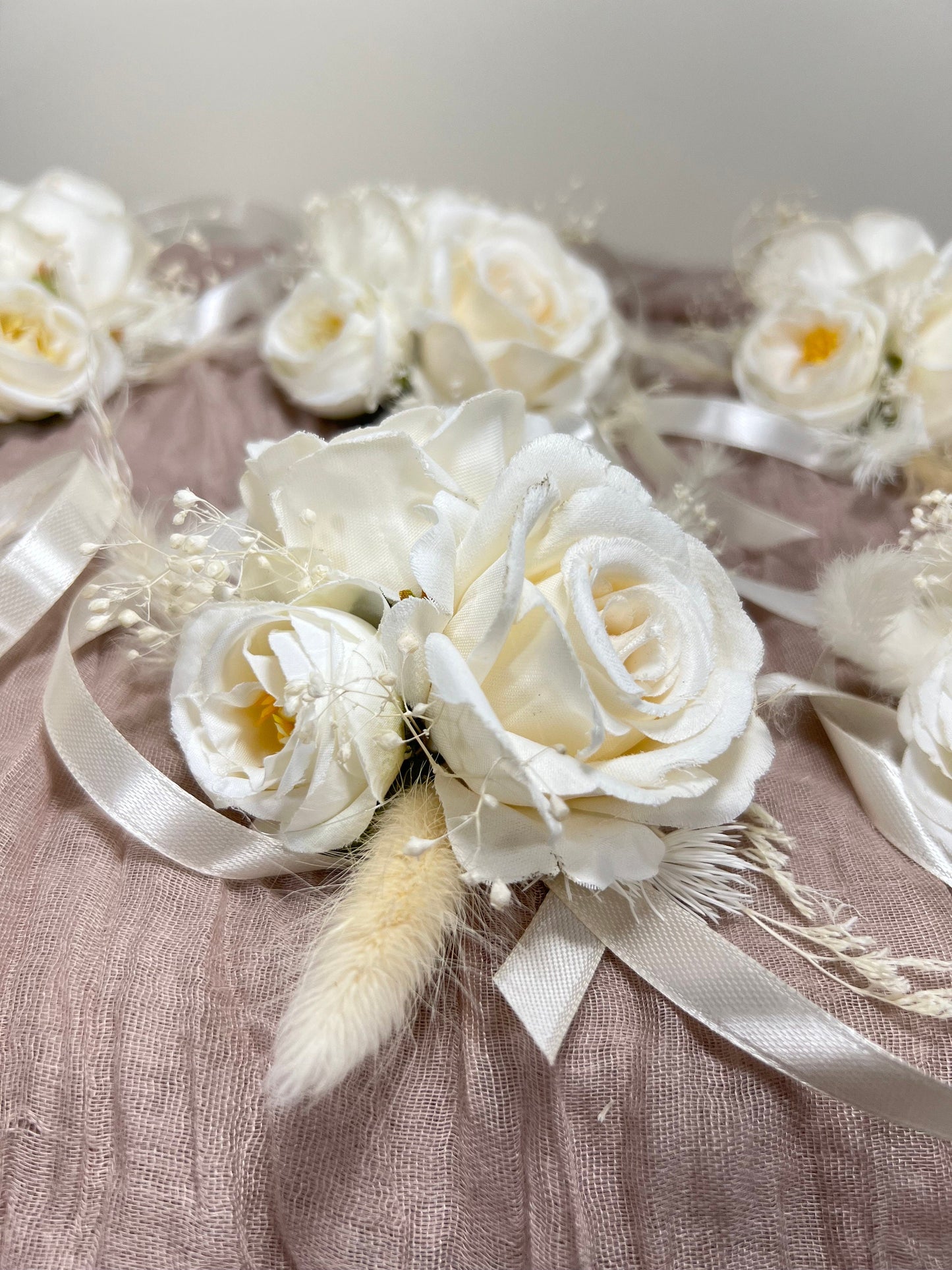Wedding Corsage White Boho Wedding Wrist Corsage Bridesmaids Decor Corsage Ivory Corsage Prom Artificial Flowers Baby Breath