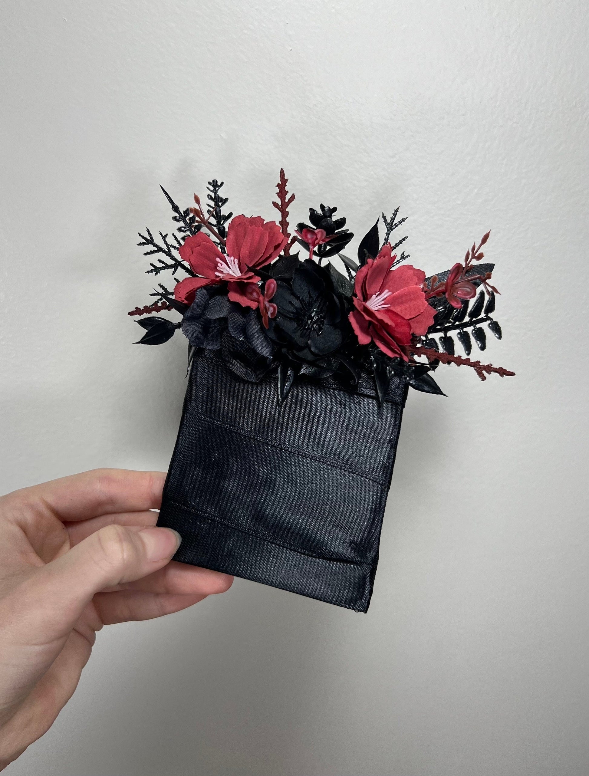 Black Pocket Boutonniere Wedding Groom Boutonnière Square Burgundy Groomsmen Halloween Dusty Rose Burgundy Black Gothic Artificial Flowers