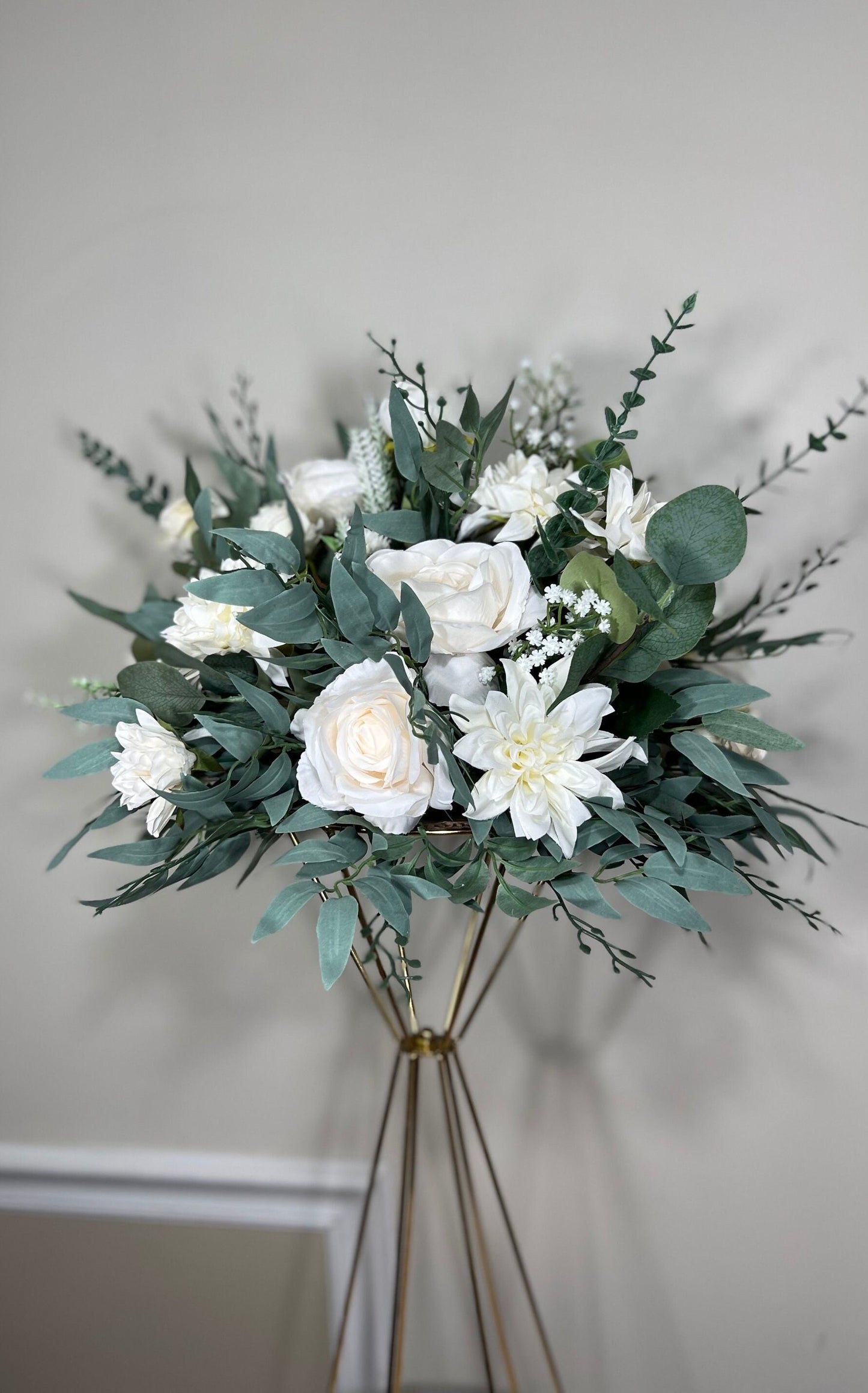 Wedding Centerpiece White Table Flower Ball Decoration Table Centerpiece Barrel White Whiskey Ivory Greenery Eucalyptus Artificial Flower