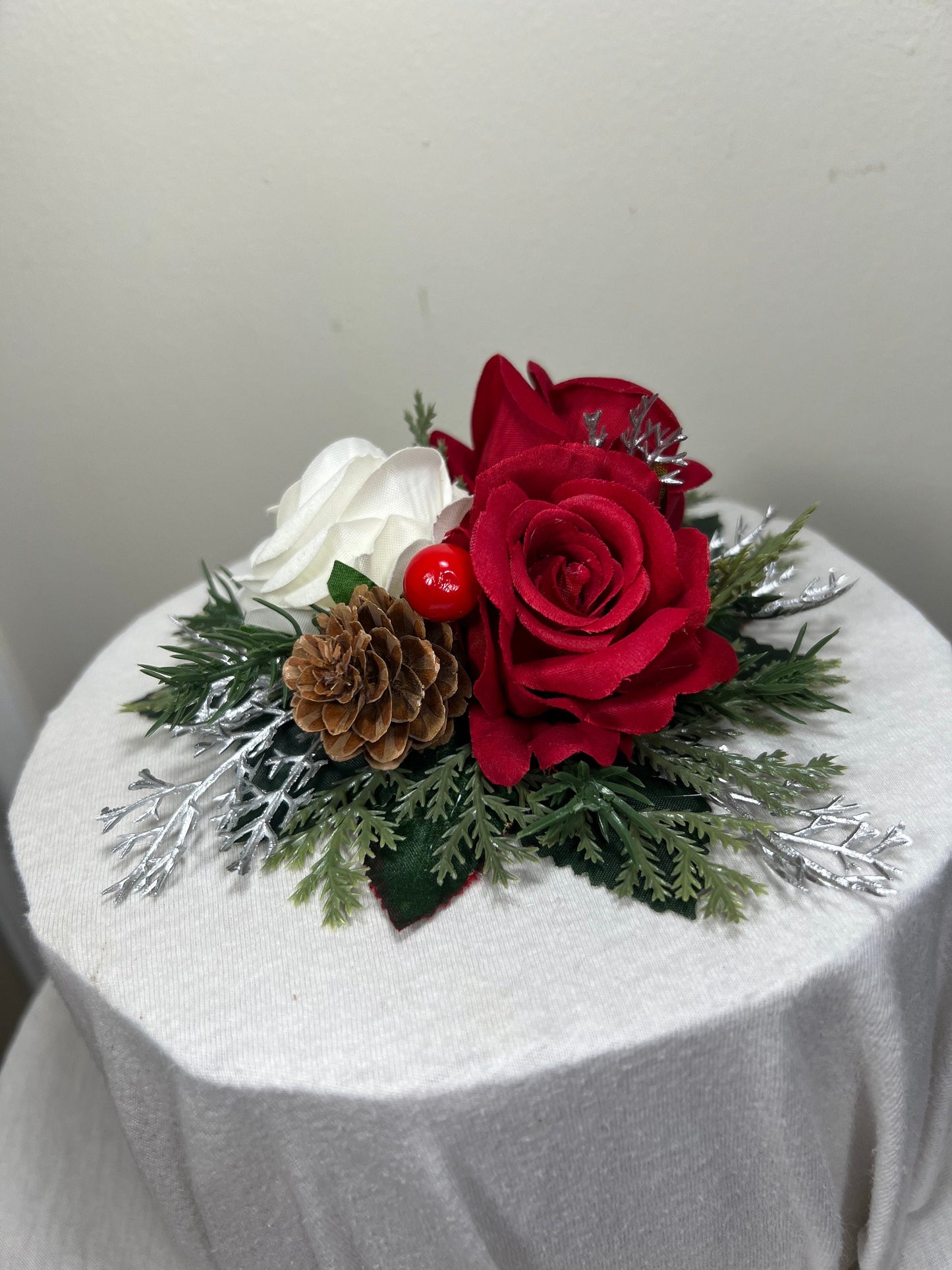 Cake Decoration Christmas White Wedding Topper Red Decor Cake Arrangements Wedding Cake Decoration Winter White Pine Cone Artificial Flower