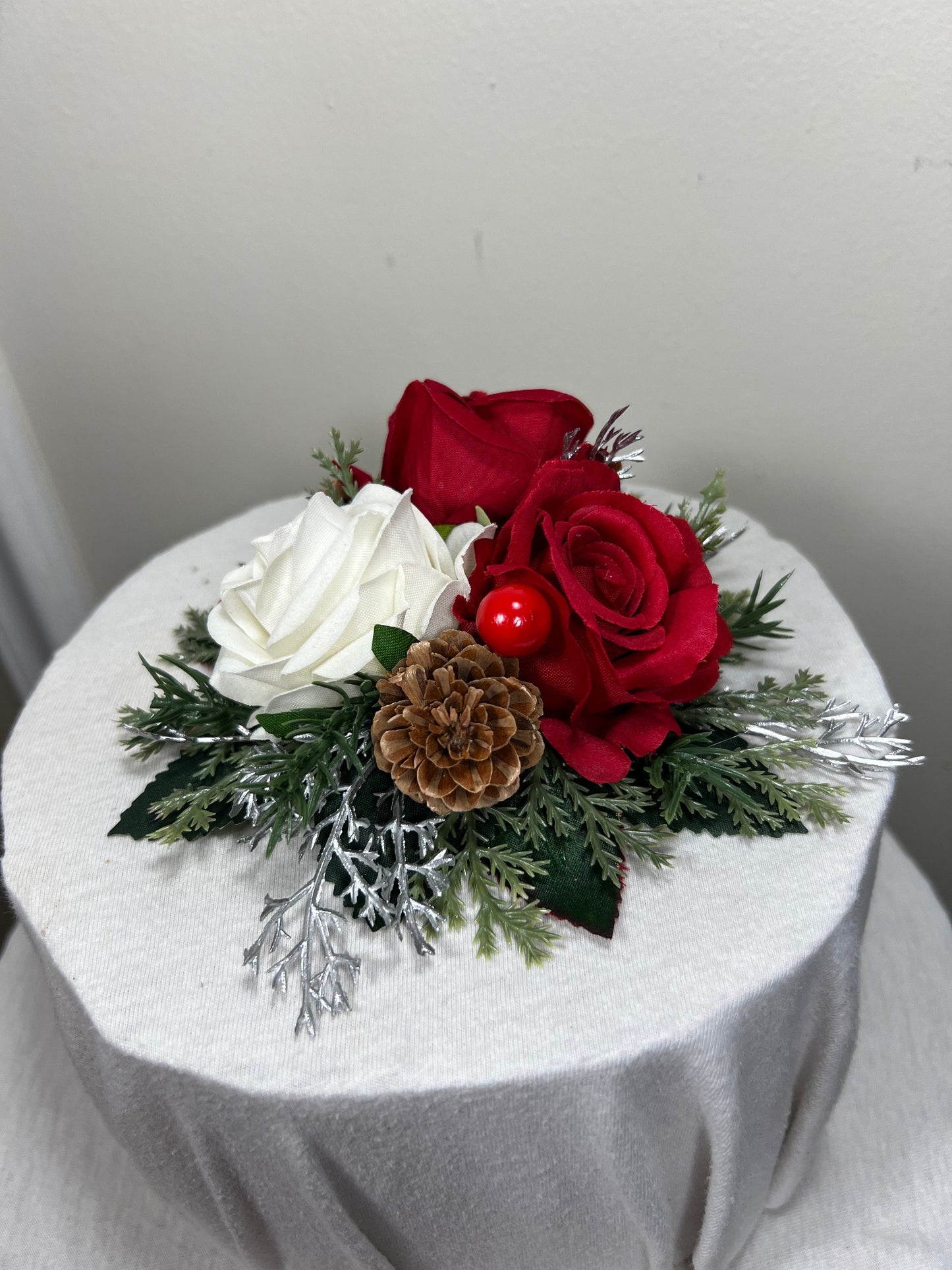 Cake Decoration Christmas White Wedding Topper Red Decor Cake Arrangements Wedding Cake Decoration Winter White Pine Cone Artificial Flower