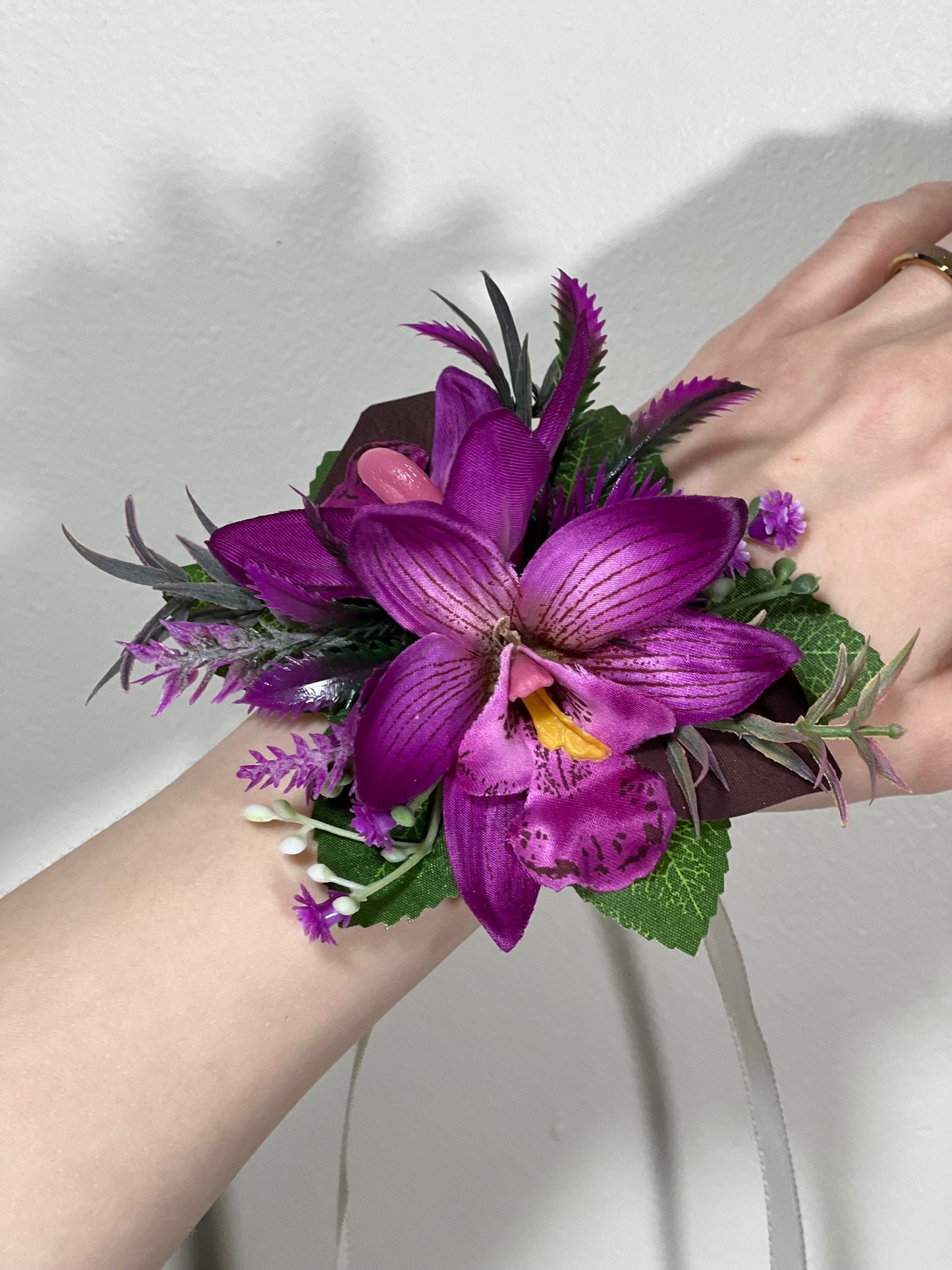 Purple Boutonniere Orchid Wedding Purple Boutonnière Groom Corsage Mom Tropical Beach Corsage Groomsmen Purple Boutonnière Beach Artificial