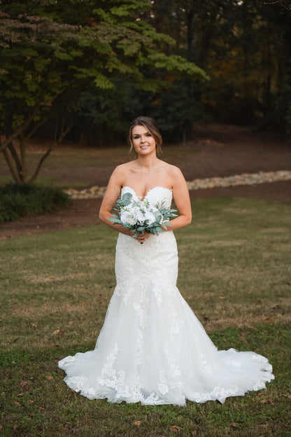 Wedding Bouquet White Bridal Ivory Bouquet Classic Sage Eucalyptus Greenery Bridesmaids White Bouquet White Artificial Flowers