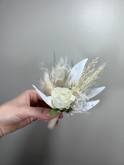 Wedding Boutonniere White Groom Boho Ivory Boutonnières Groomsmen White Dried Flowers Baby Breath Boutonnière Pampas Grass White Boutonniere