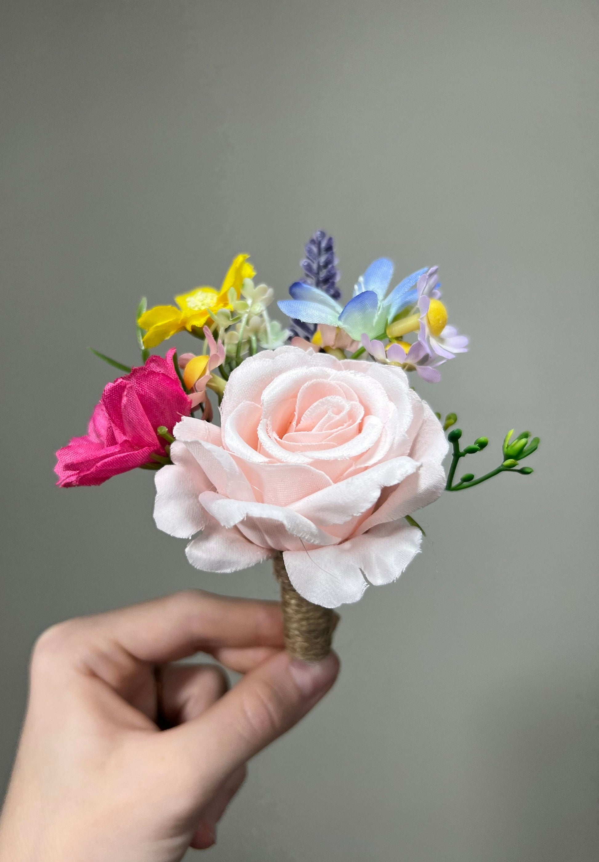 Wedding Boutonniere Wild Flower Groom Pink Groomsmen Boutonnière Hot Pink Blue Boutonniere White Lavender Artificial Flower Wild Camomile