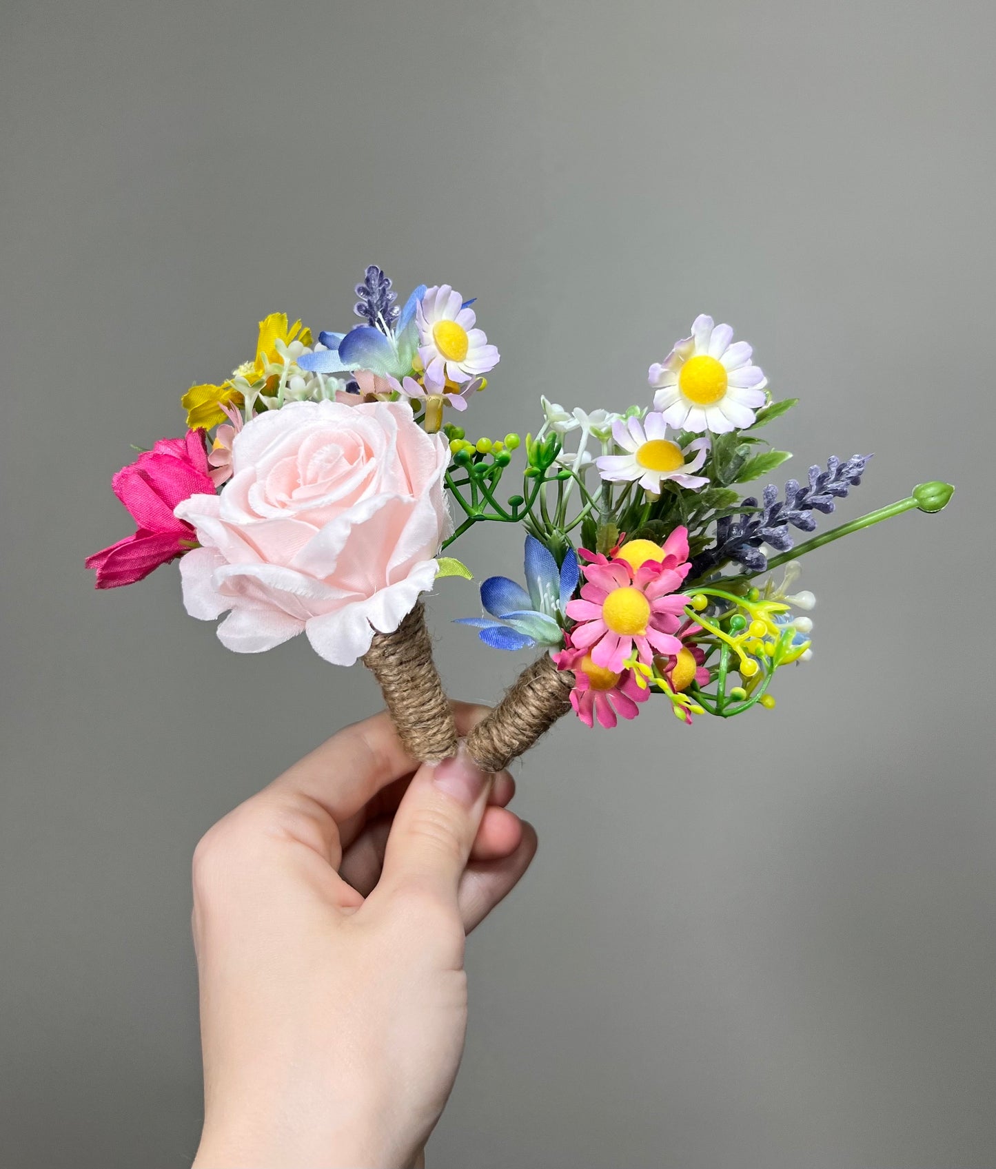 Wedding Boutonniere Wild Flower Groom Pink Groomsmen Boutonnière Hot Pink Blue Boutonniere White Lavender Artificial Flower Wild Camomile