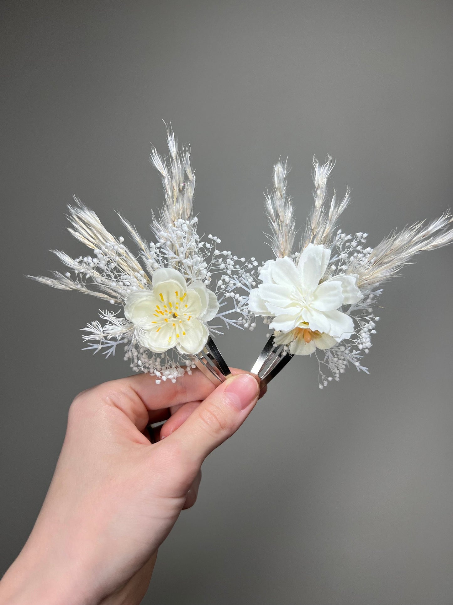 Hair Clip White Flower Girl Wedding Headpiece Floral Bridesmaids Hair Pin Accessories Artificial Dried Flowers Baby Breath Hair Clip Ivory