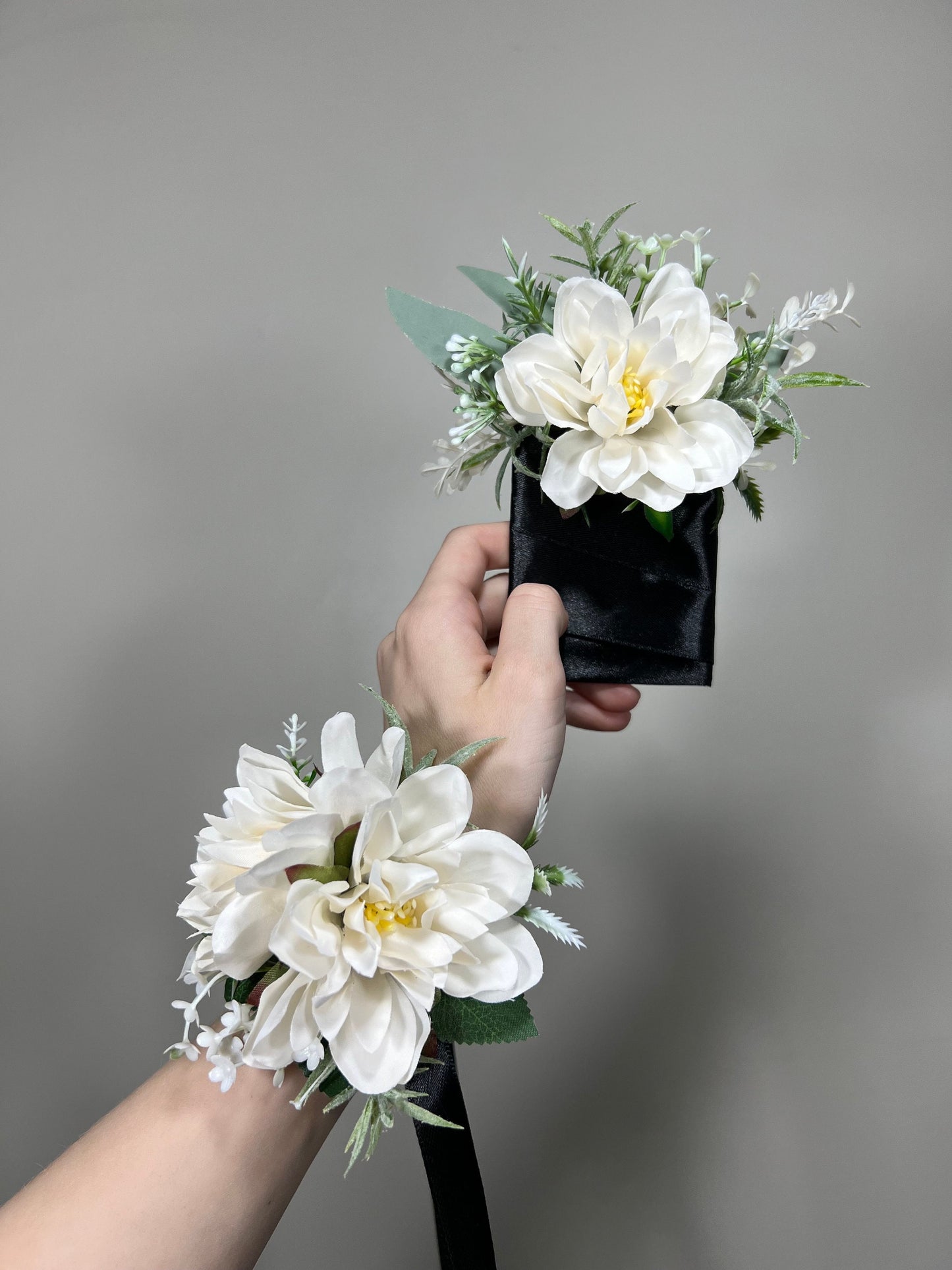 White Corsage Wedding Dahlia Wrist Corsage Bridesmaids Corsage Ivory Mom Corsage Accessories Artificial Flowers White Dahlia Boutonniere