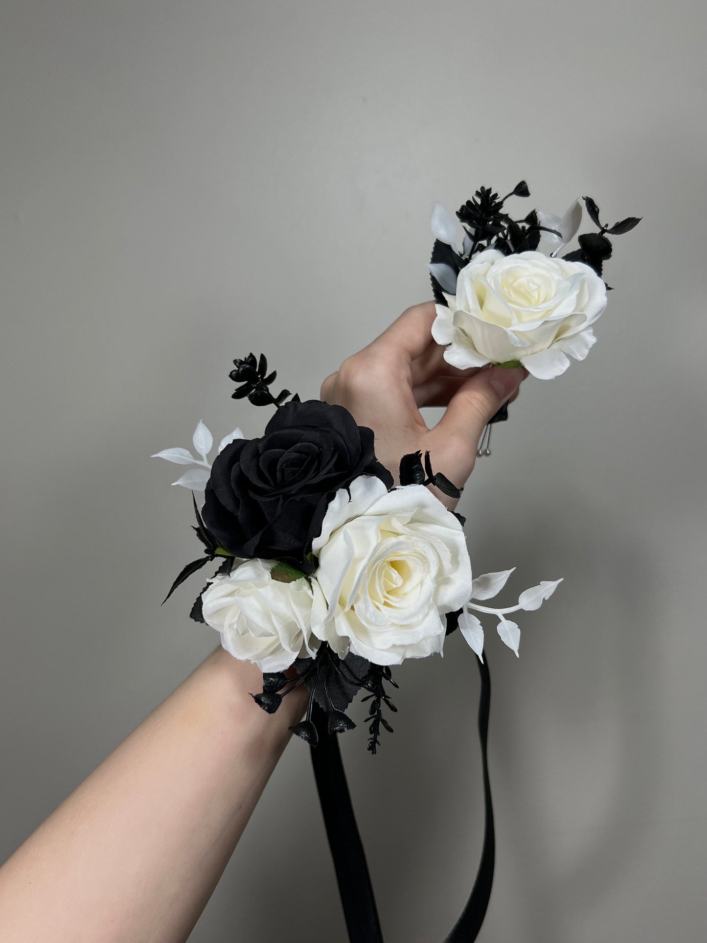 Black and White Corsage Wedding Ivory Corsage Wrist Black White Bridesmaids Black Corsage Mom White Black Corsage Prom