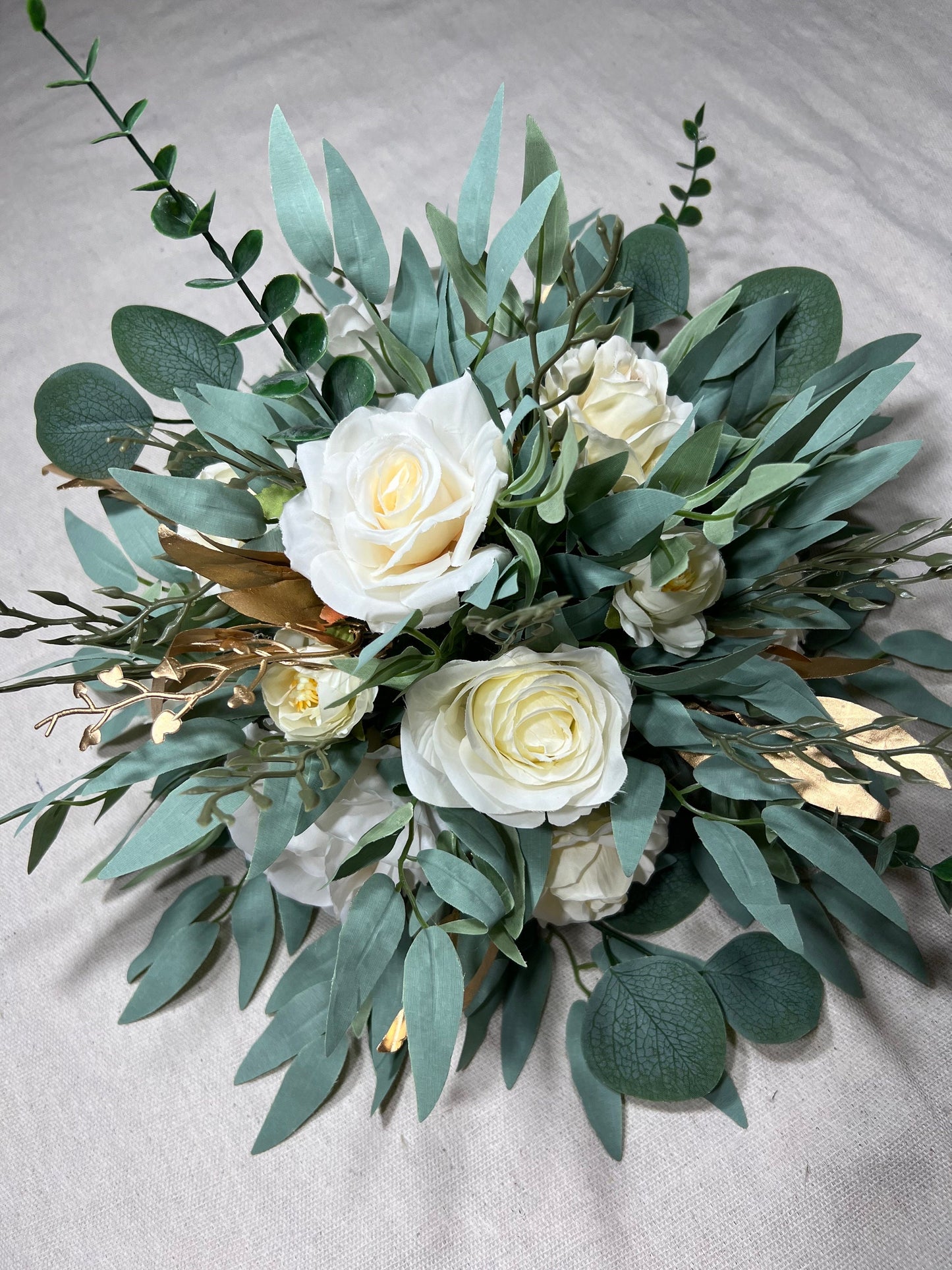 White Centerpiece Table Flower Ball Decoration Table Centerpiece Barrel Ivory Whiskey Champagne Greenery Gold Eucalyptus Artificial Flower