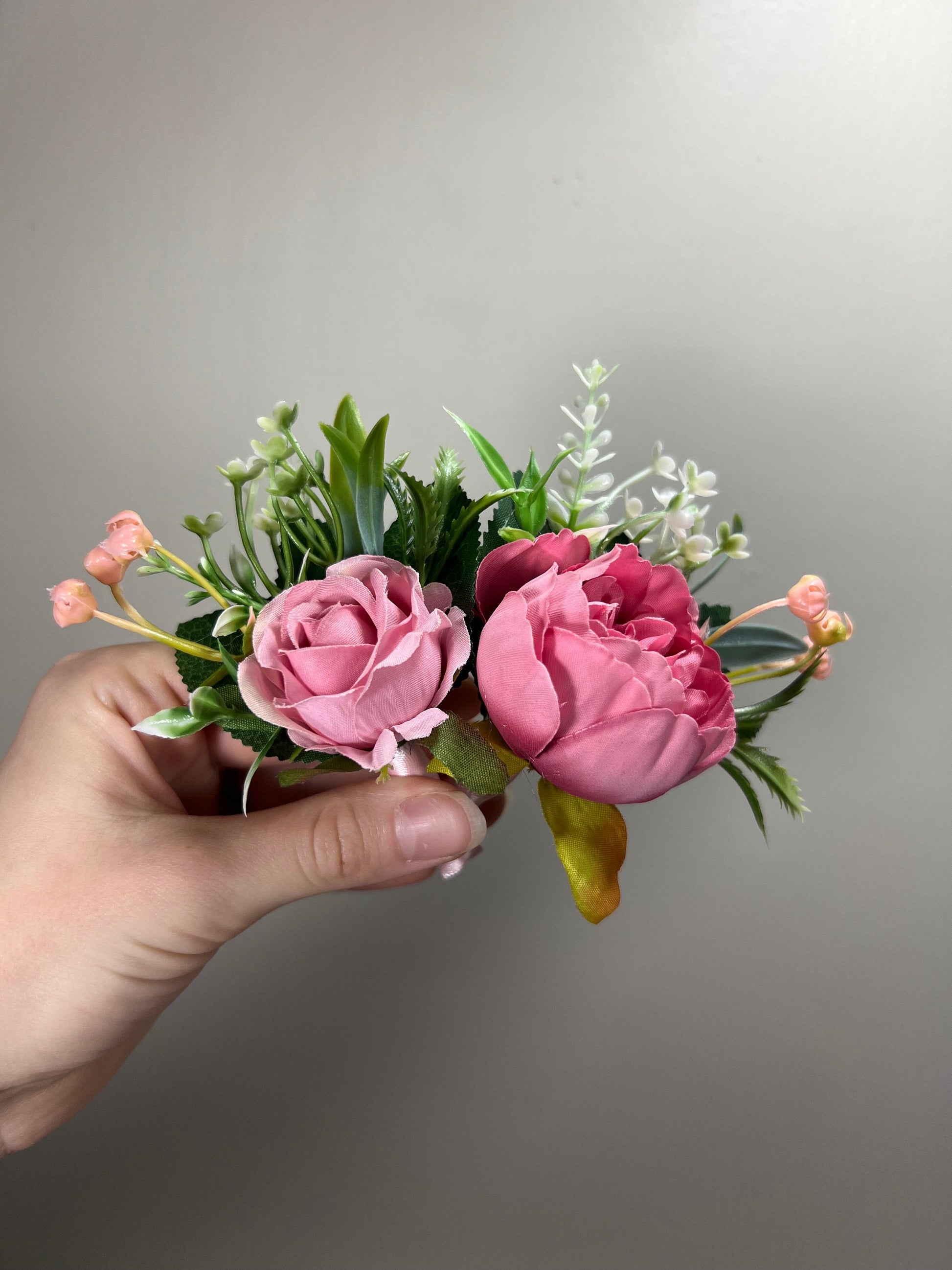 Wedding Corsage Pink Wedding Wrist Corsage Fuchsia Bridesmaids Corsage Viva Magenta Corsage Pink Boutonniere Dusty Rose Artificial Flowers