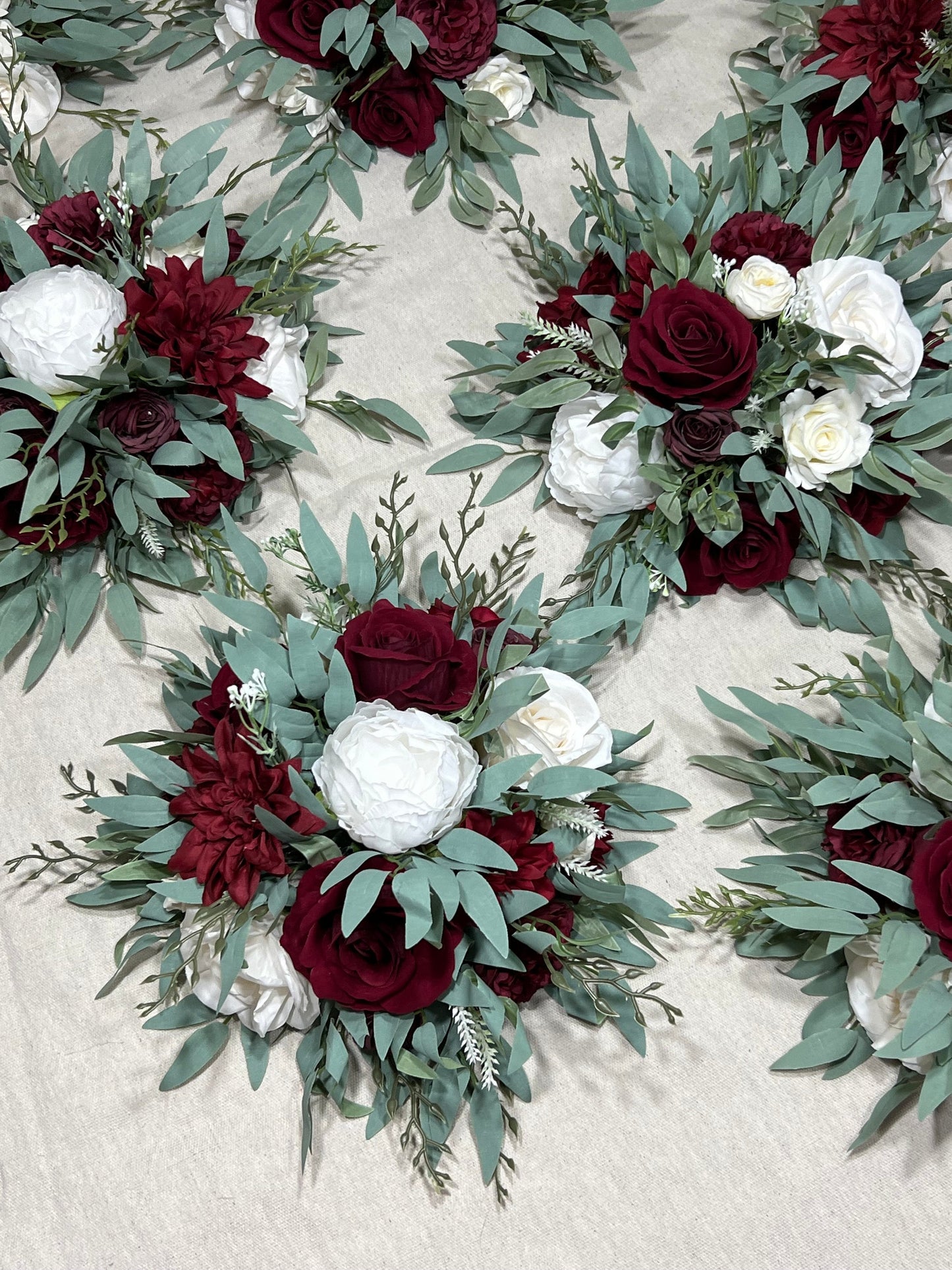 White Burgundy Centerpiece Wedding Ivory Wine Red Table Flower Ball Decoration Eucalyptus Table Centerpiece Barrel Whiskey Winter Maroon