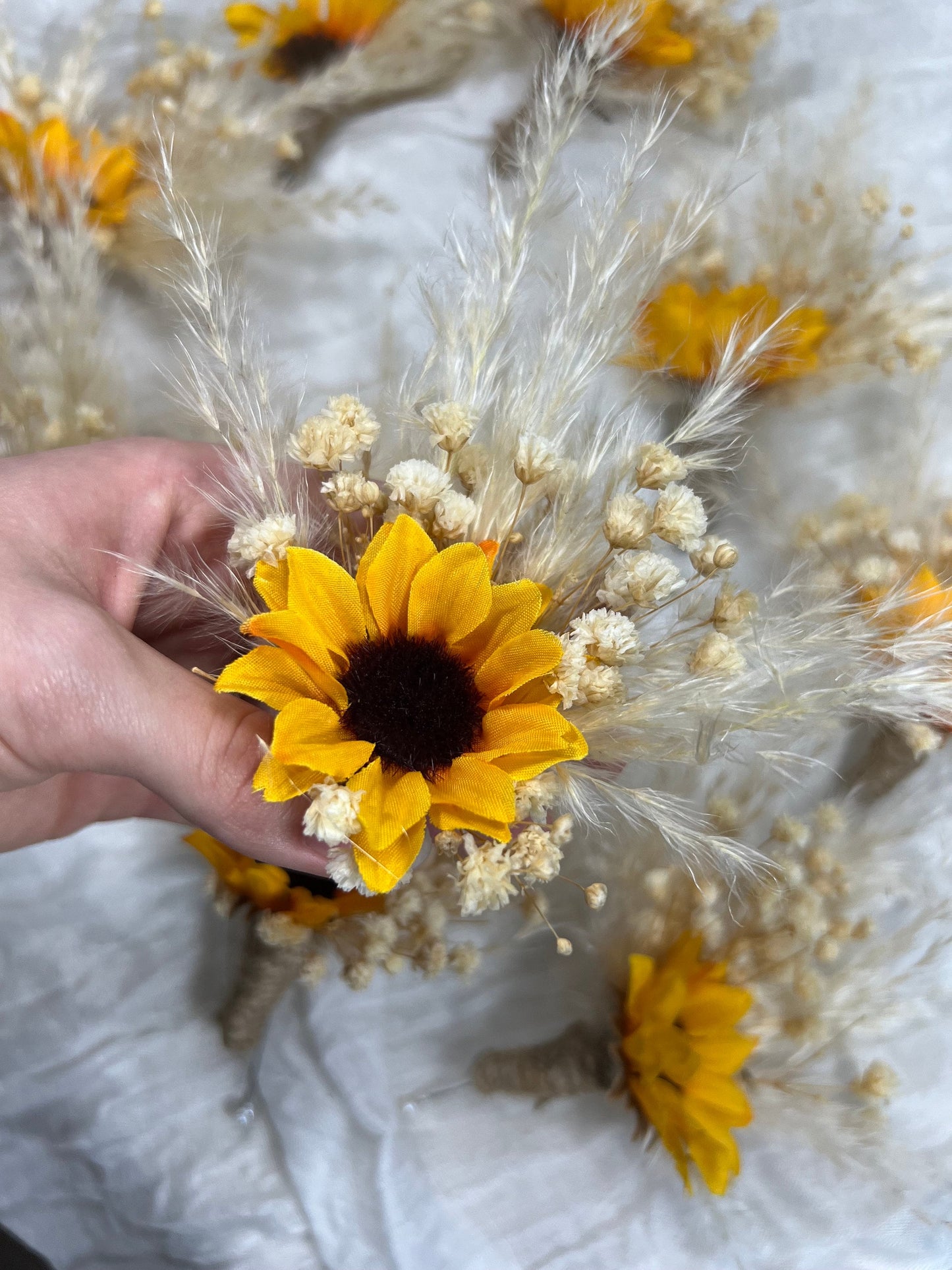 Sunflower Boutonniere Groom Boutonnières Sunflower Groomsmen Sunflower Boutonnière Boho Groom Fall Sunflower Pampas Grass Artificial Flowers