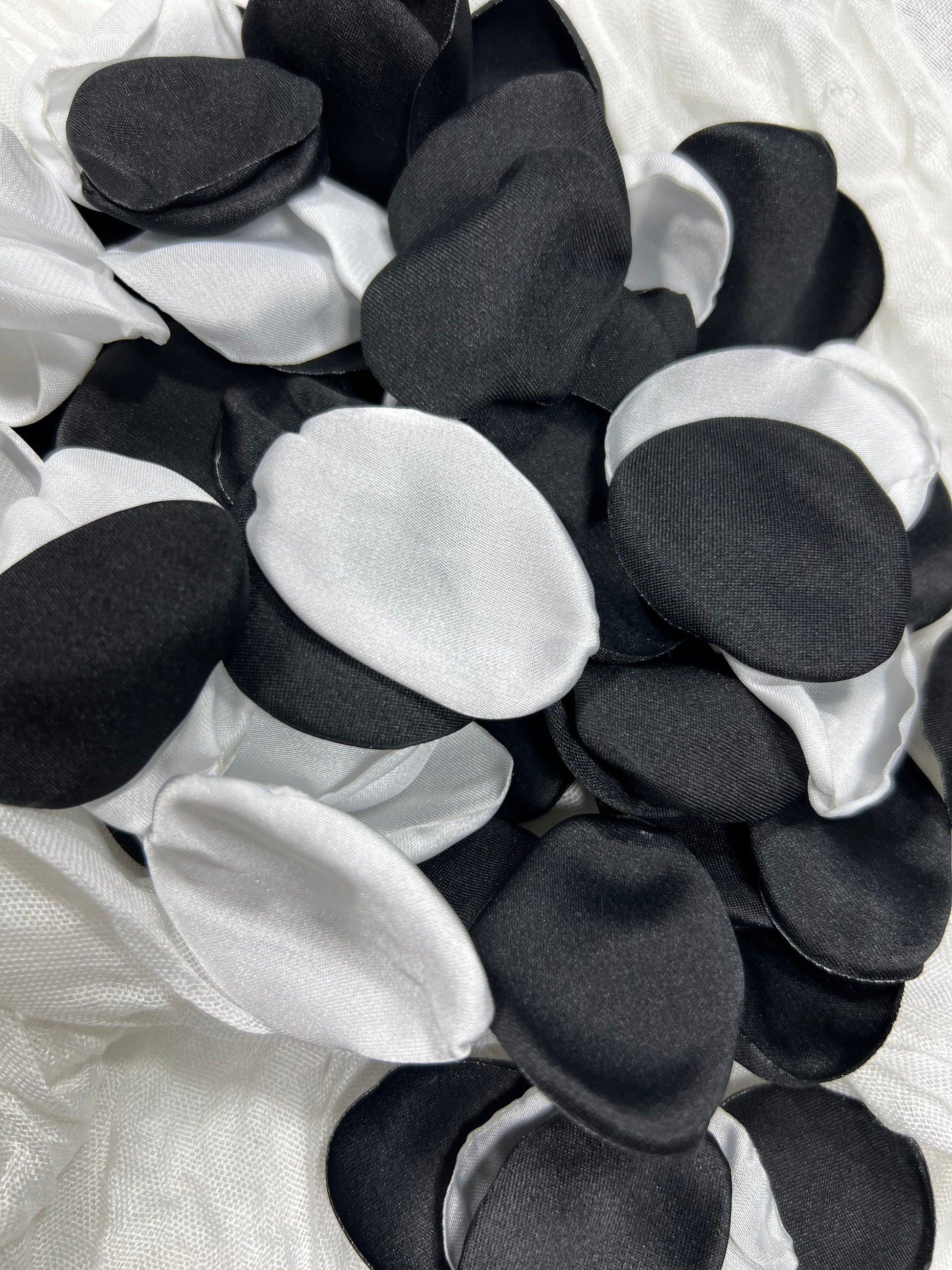 Black White Petals Wedding Decor Flower Girl Petals Black White Wedding Aisle Decor Flower Petals Black Ivory Ceremony Decor Confetti