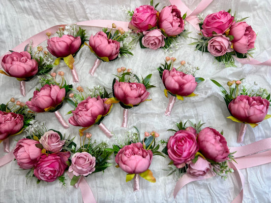 Pink Boutonnière Wedding Wrist Corsage Fuchsia Bridesmaids Corsage Viva Magenta Boutonniere Pink Corsage Dusty Rose Artificial Flowers