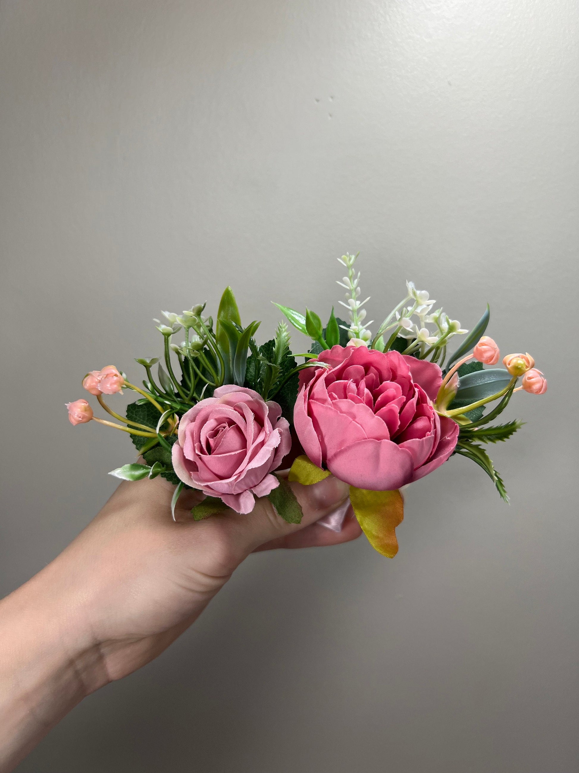 Wedding Corsage Pink Wedding Wrist Corsage Fuchsia Bridesmaids Corsage Viva Magenta Corsage Pink Boutonniere Dusty Rose Artificial Flowers