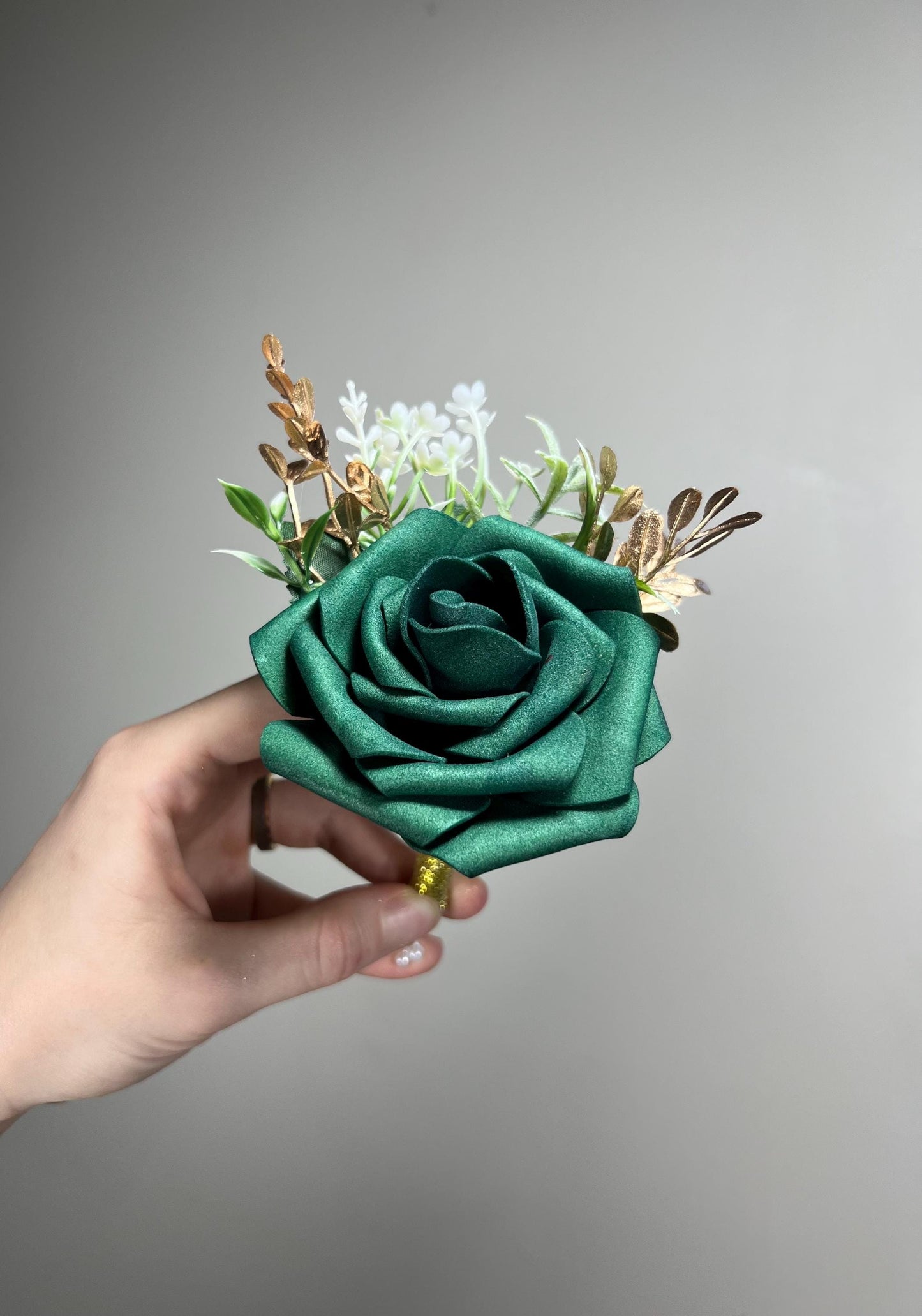 Emerald Green Boutonniere Wedding Groom Green Boutonnière Groomsmen Hunter Green Gold Boutonnière Forest Green Gold Artificial Flowers